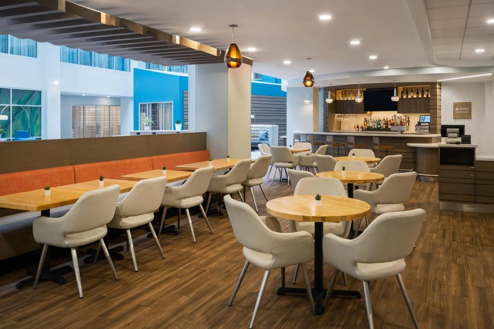 Restaurant/places to eat in EVEN Hotel Pittsburgh Downtown by IHG