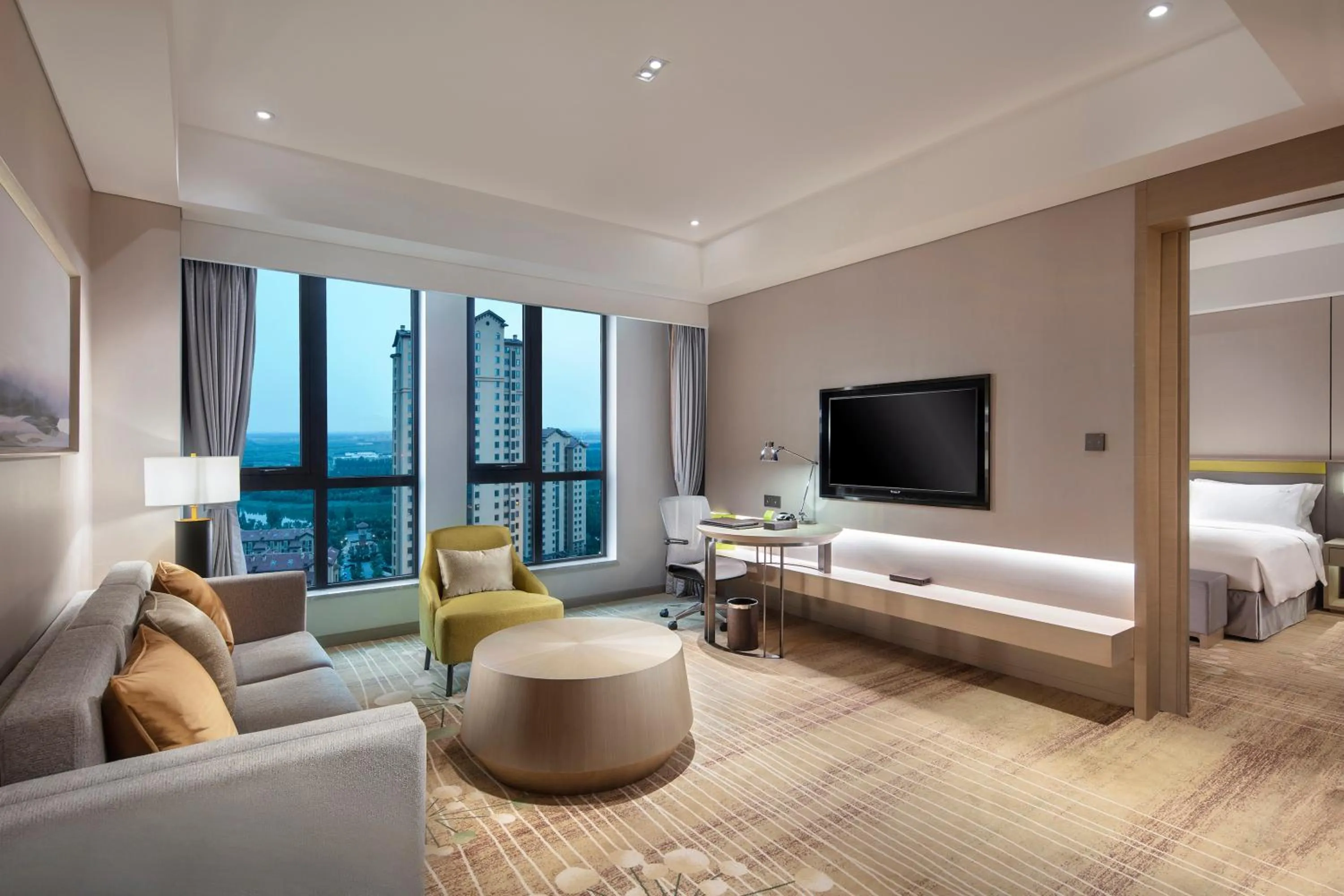 Living room, Bed in Holiday Inn Tianjin Wuqing by IHG