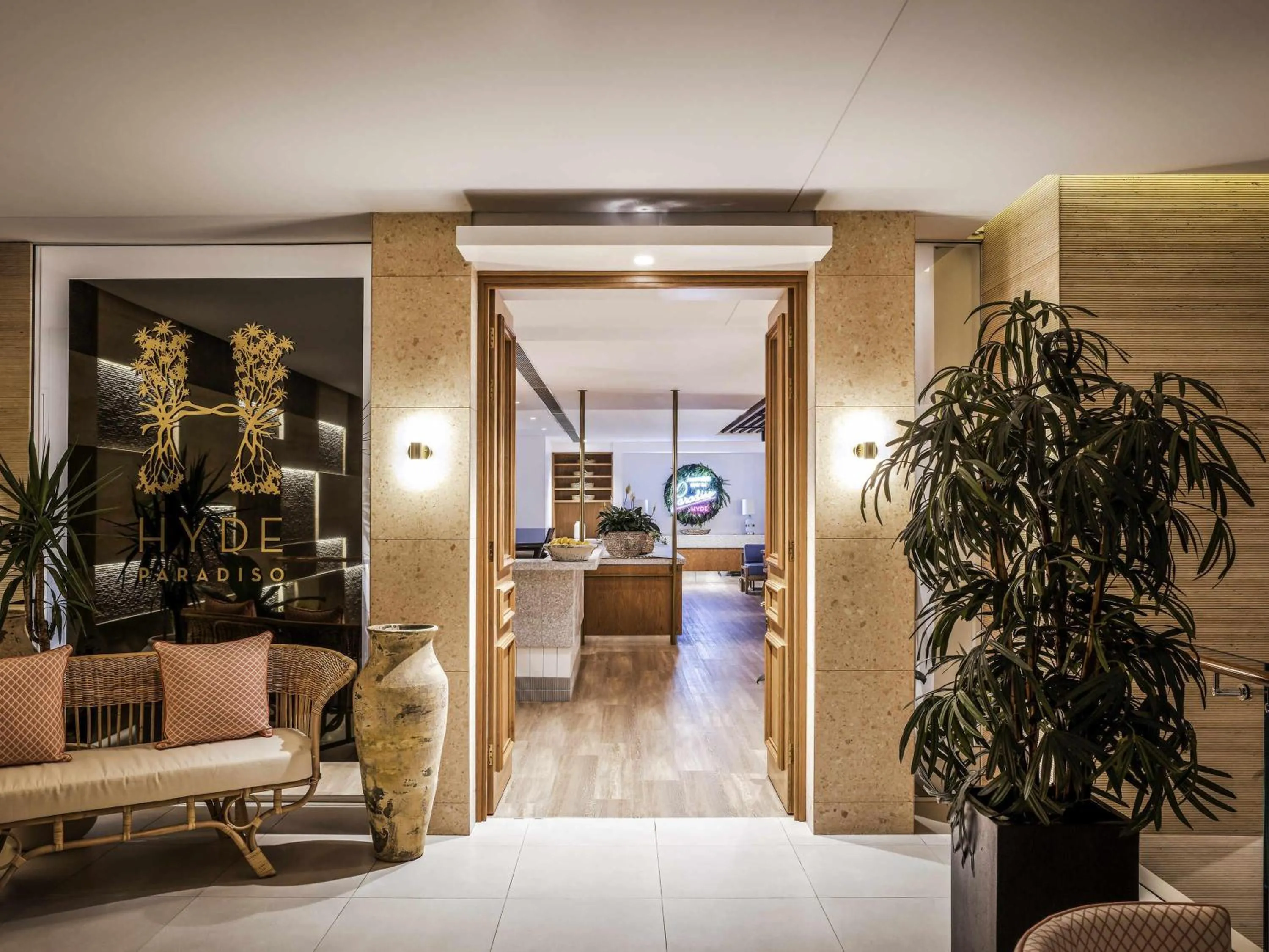 Restaurant/places to eat in Peppers Soul Surfers Paradise