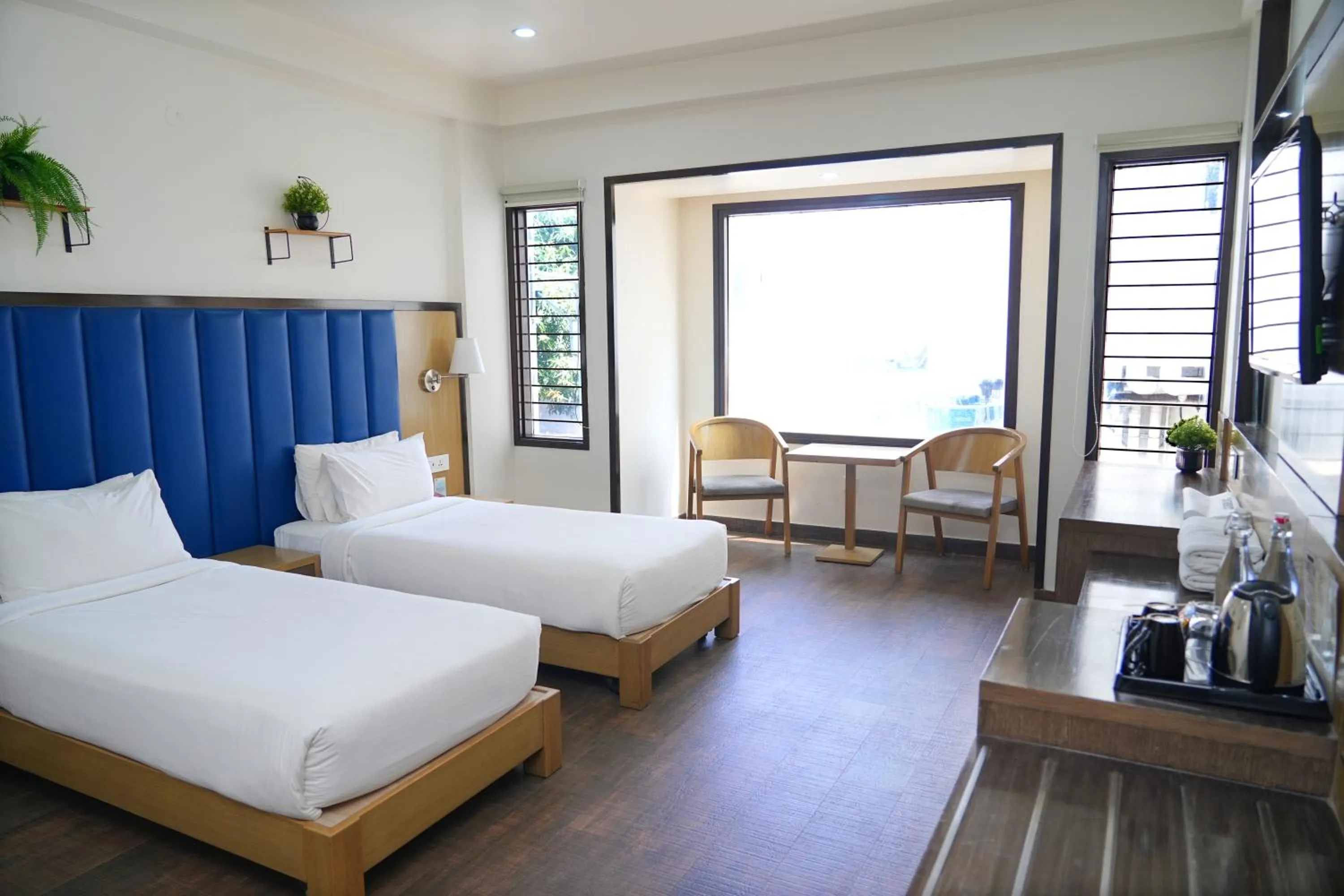 Bedroom, Bed in Purple Cloud Hotel