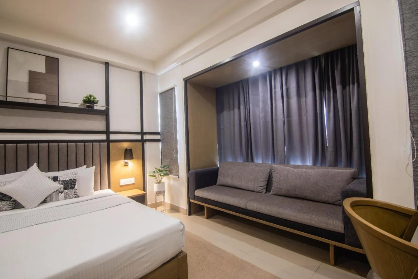 Bed in Purple Cloud Hotel