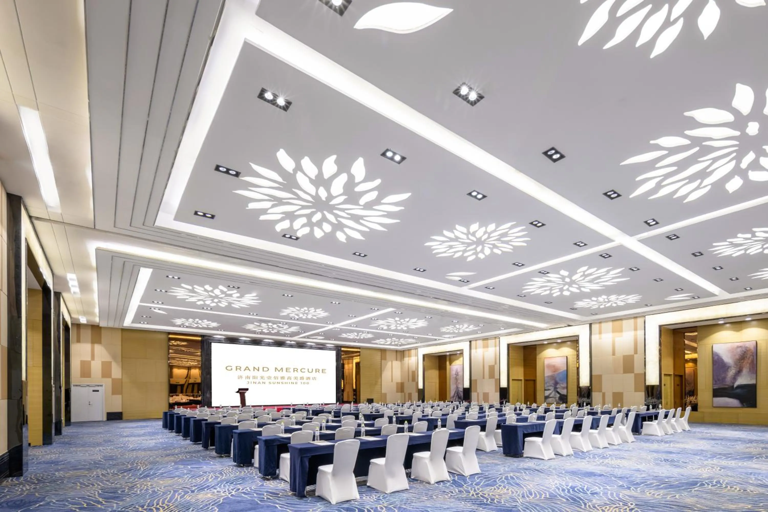 Meeting/conference room in Grand Mercure Jinan Sunshine