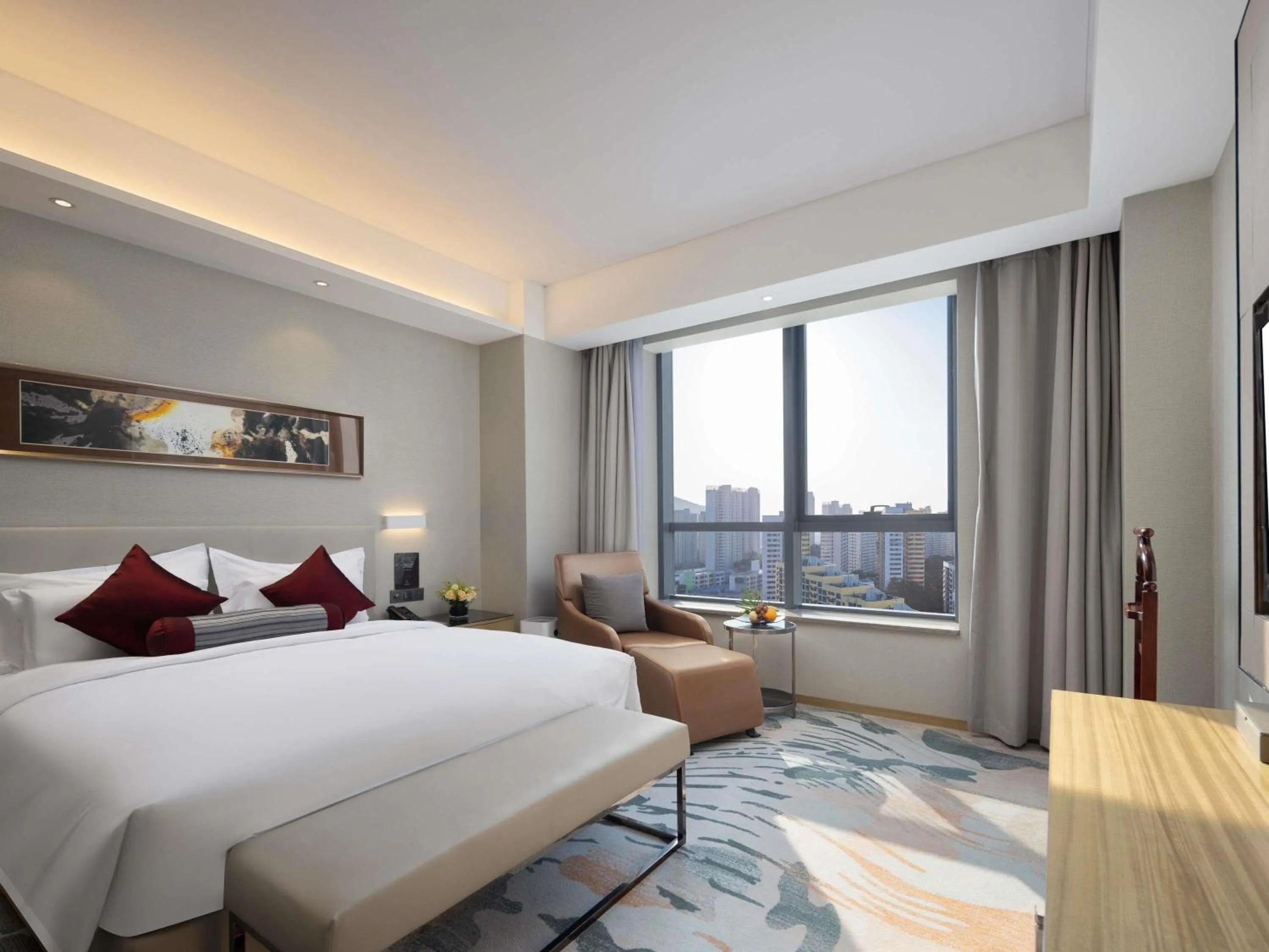 Bedroom, Bed in Grand Mercure Jinan Sunshine