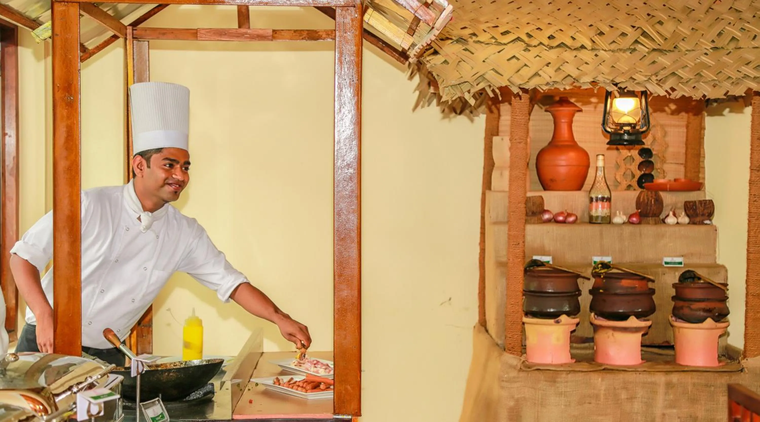 Buffet breakfast in Oak Ray Serene Garden Hotel