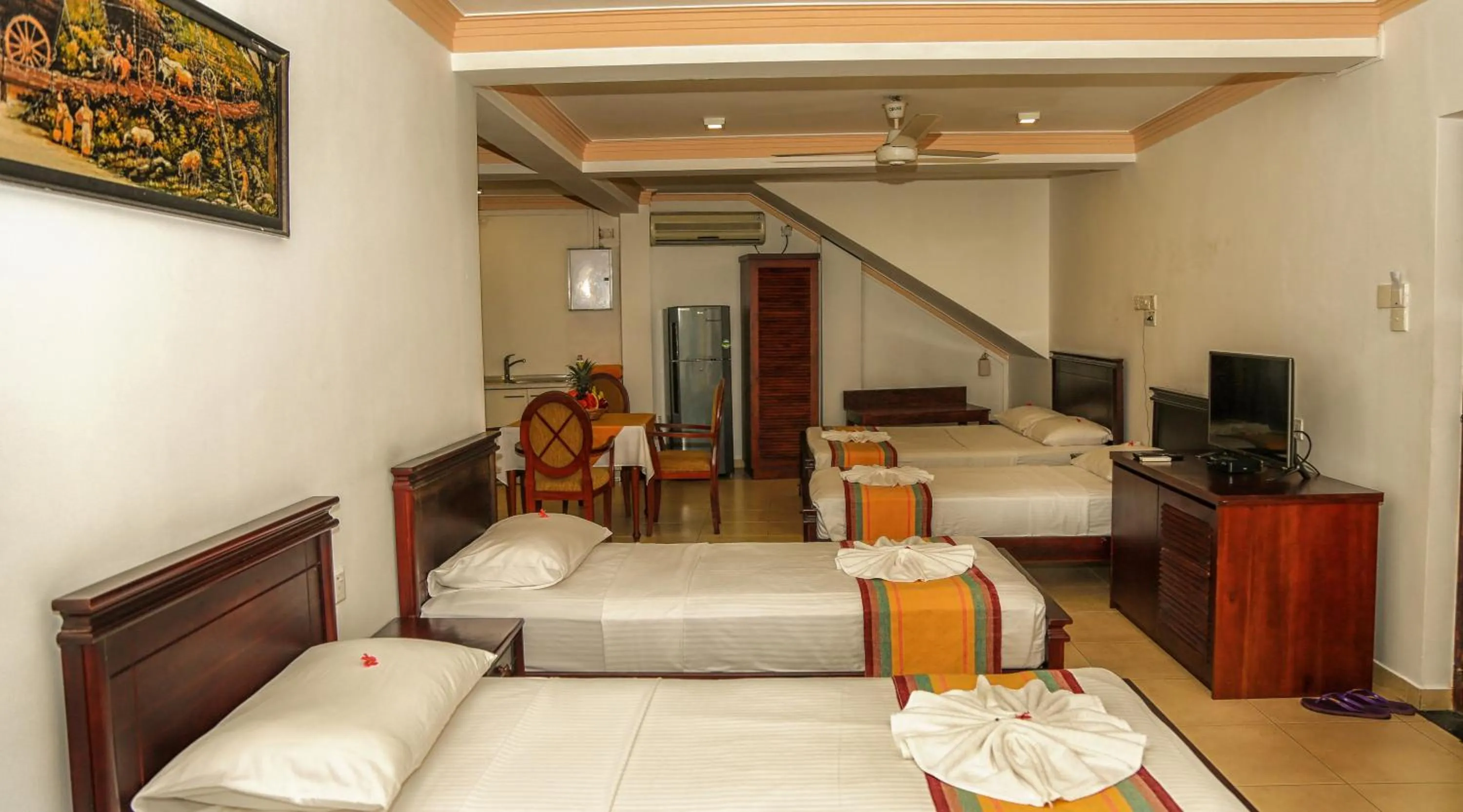 Bedroom, Bed in Oak Ray Serene Garden Hotel