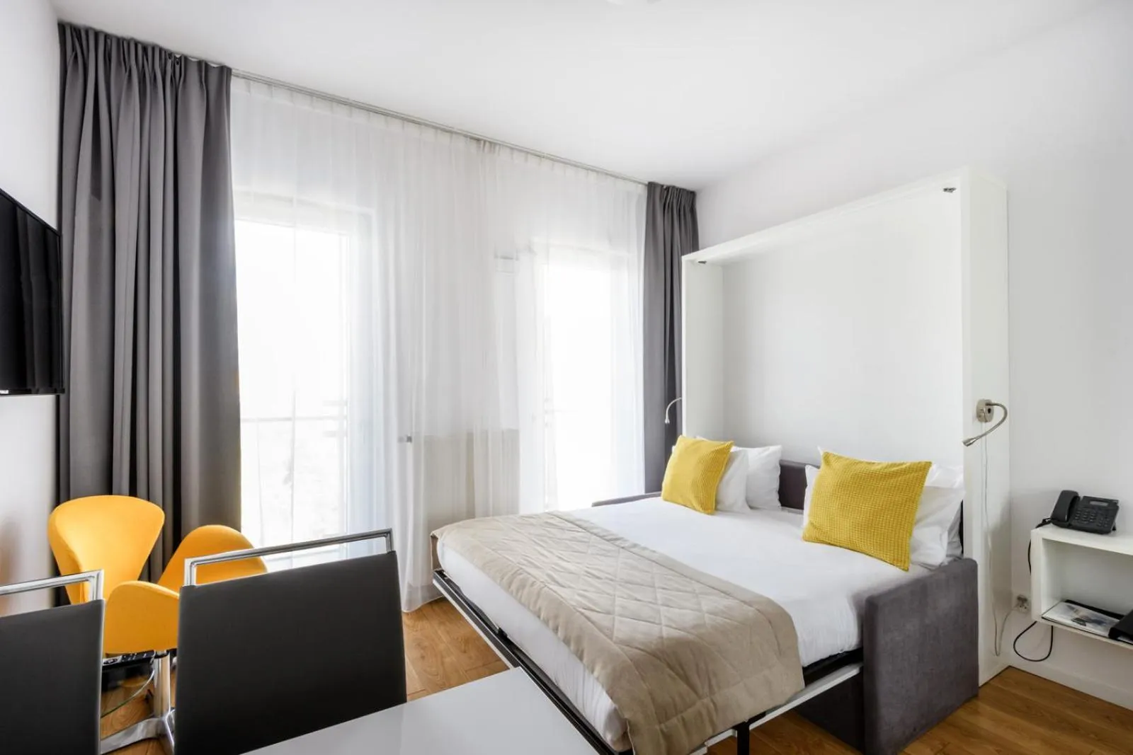 Bed in Varsovia Apartamenty Kasprzaka