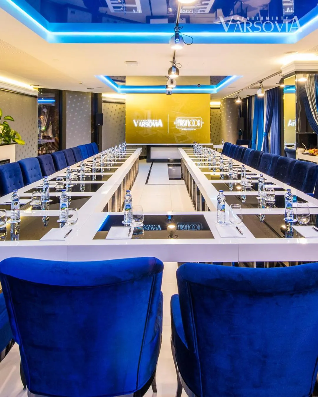 Meeting/conference room in Varsovia Apartamenty Kasprzaka