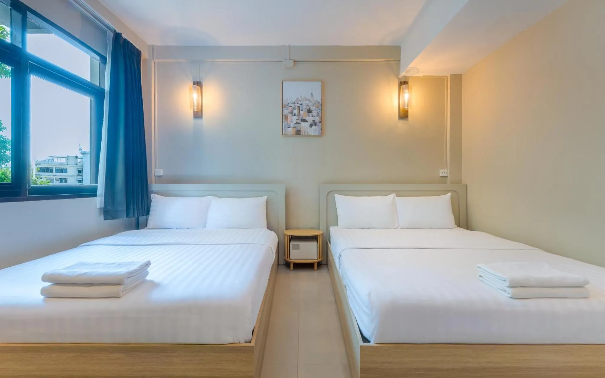 Bedroom, Bed in At Hua Lamphong Hotel