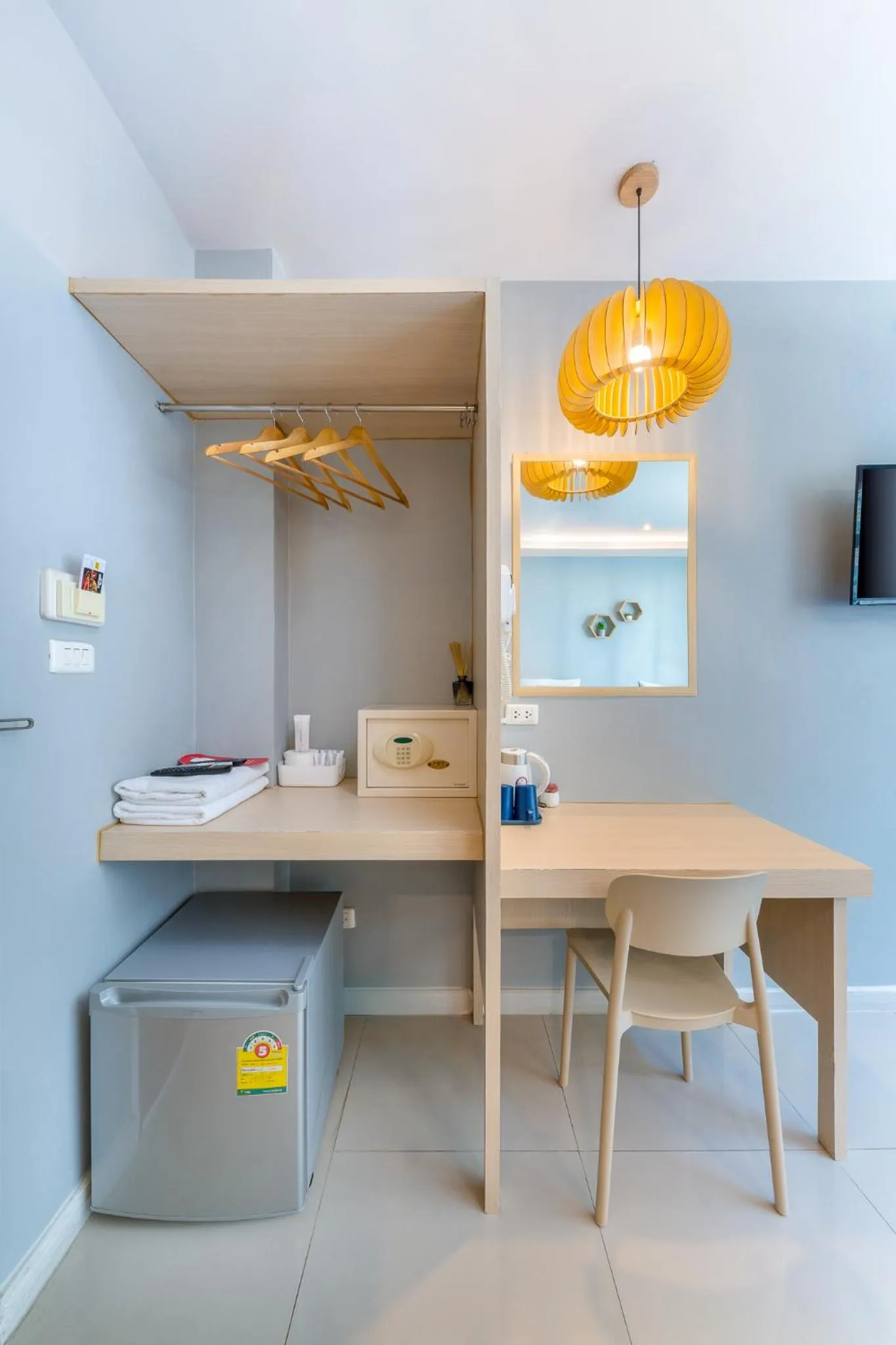 Area and facilities in At Hua Lamphong Hotel