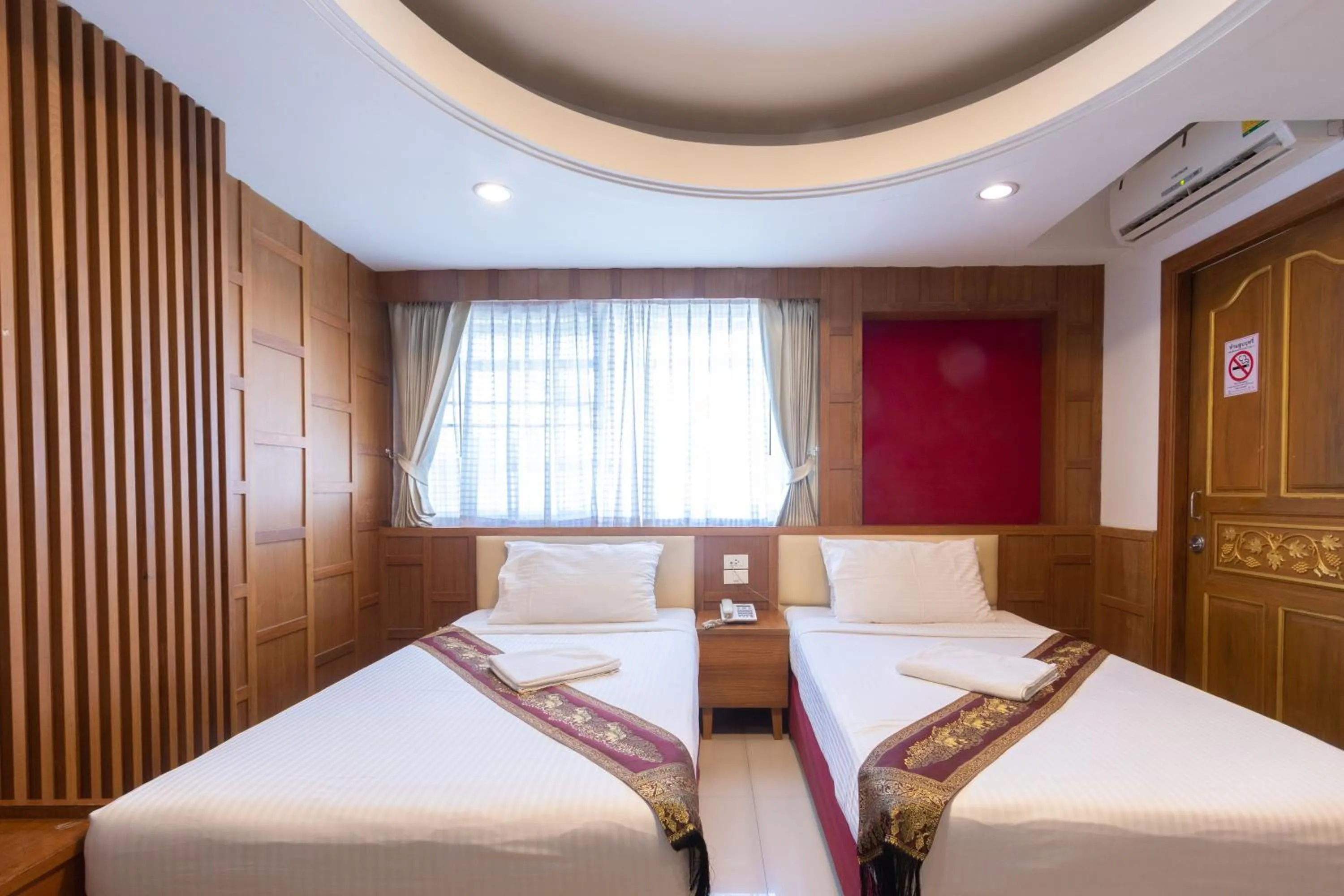 Bed in Gusto Pratunam Hotel