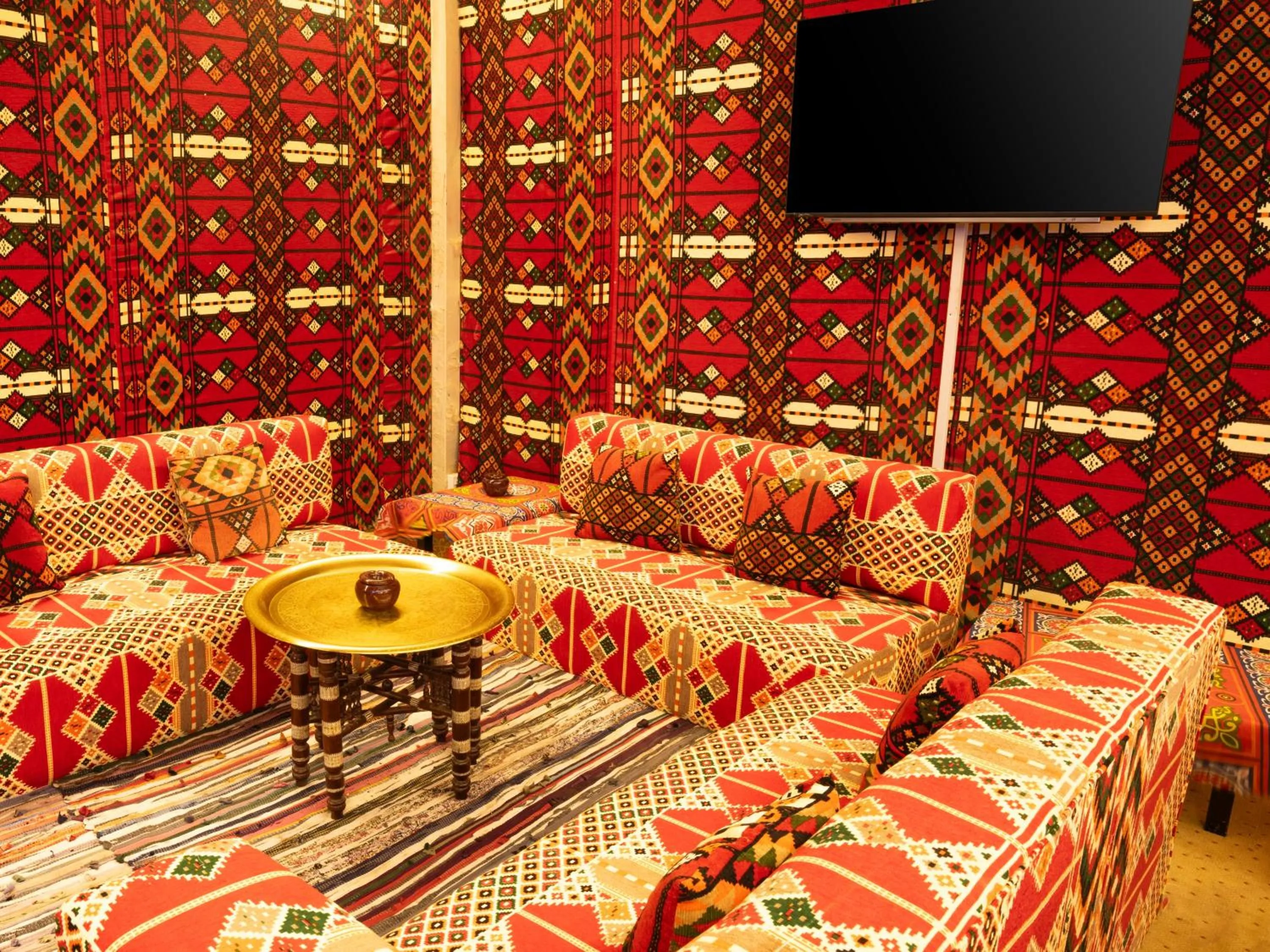 Evening entertainment in Stella Beach Resort & Spa, Makadi Bay