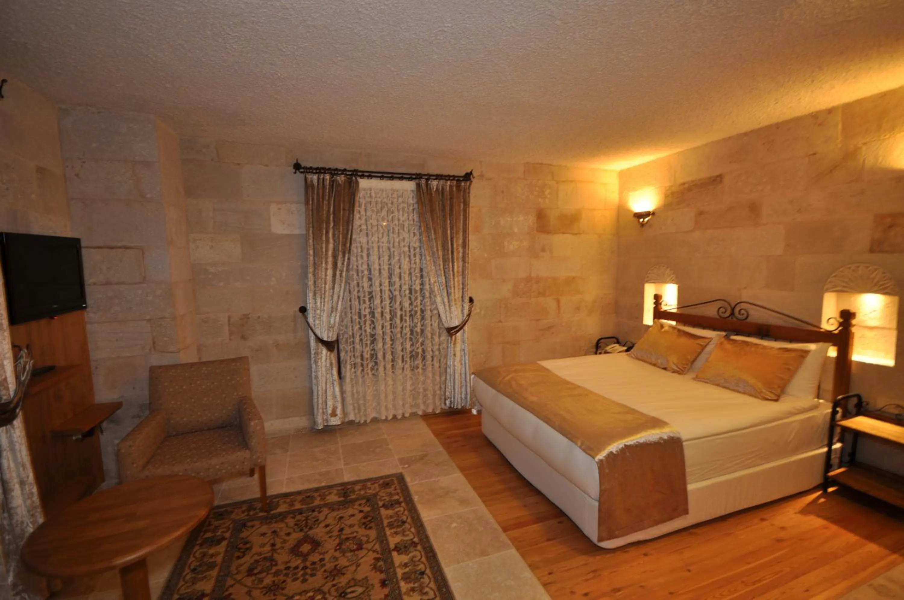 Photo of the whole room, Bed in Goreme Inn Hotel Only Adult