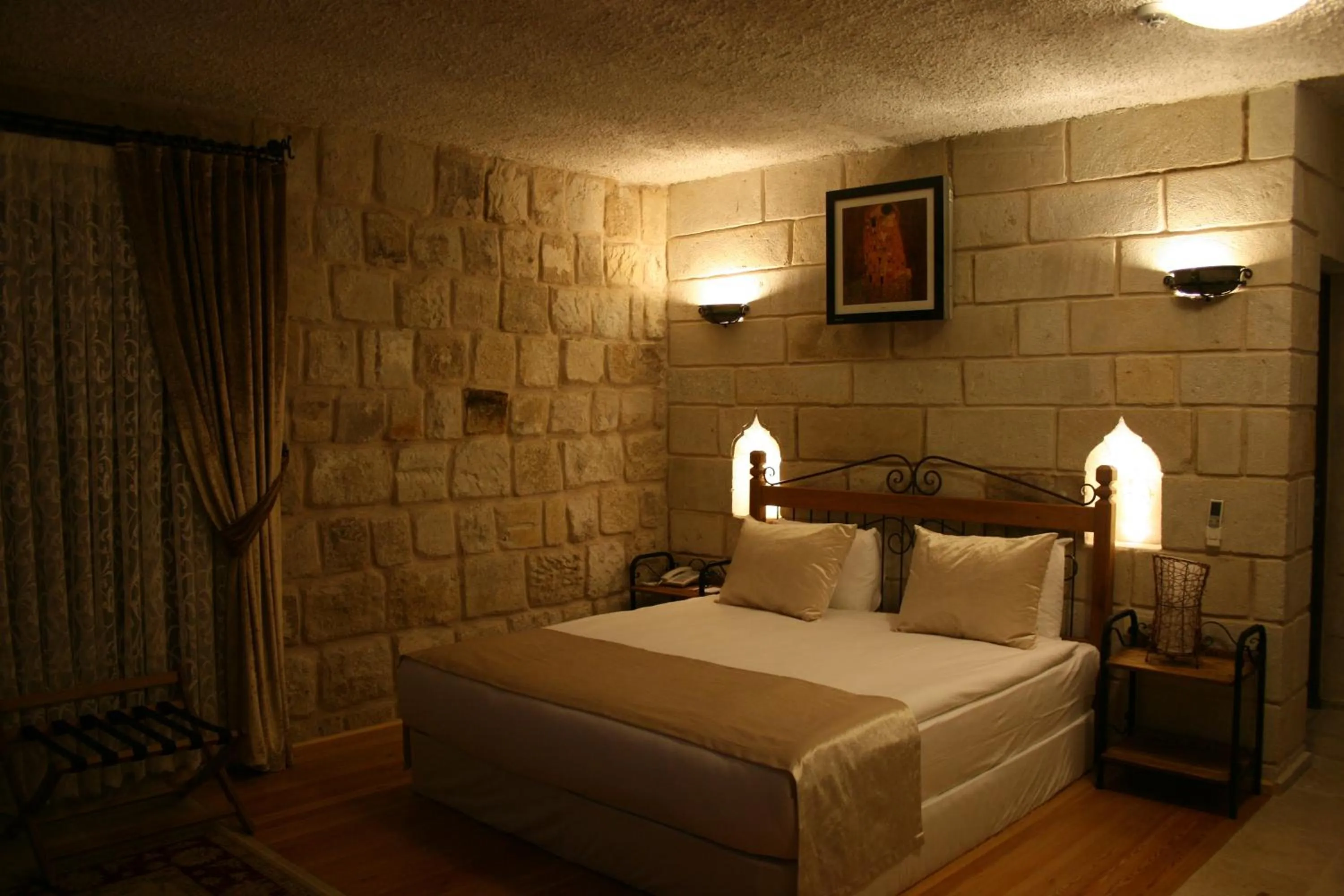 Bed in Goreme Inn Hotel Only Adult