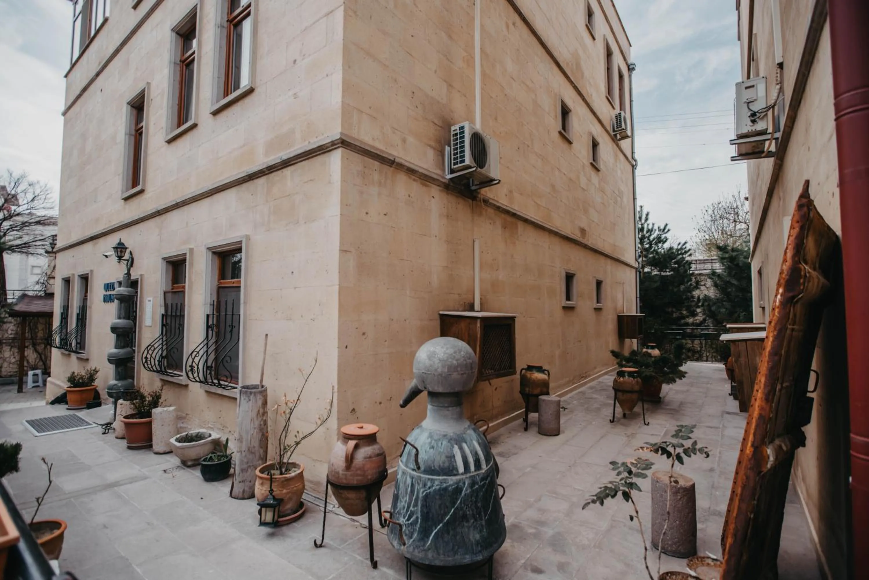 Garden in Royal Stone Houses - Goreme