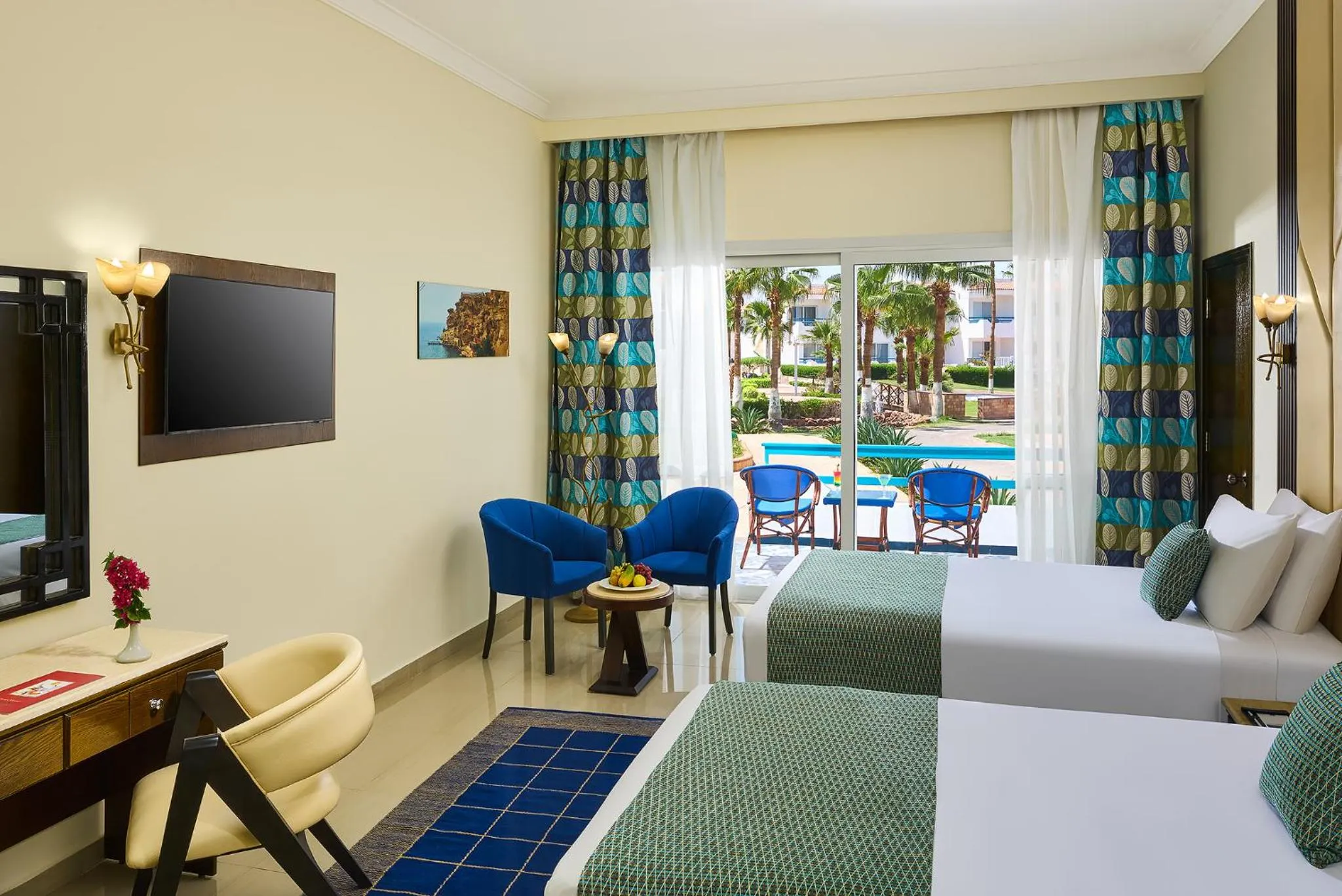 Bedroom, Bed in Dreams Beach Resort - Sharm El Sheikh