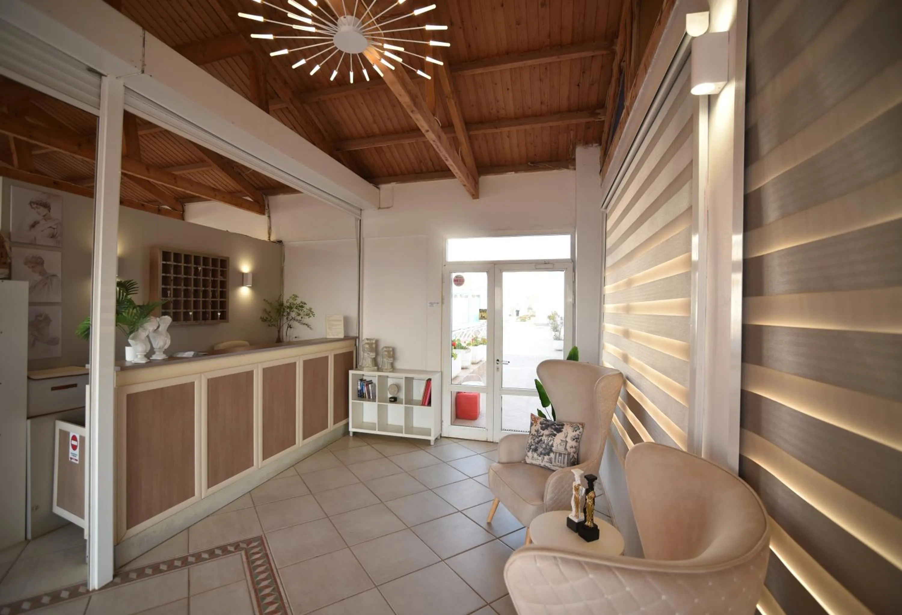 Kasapakis Hotel & Apartments