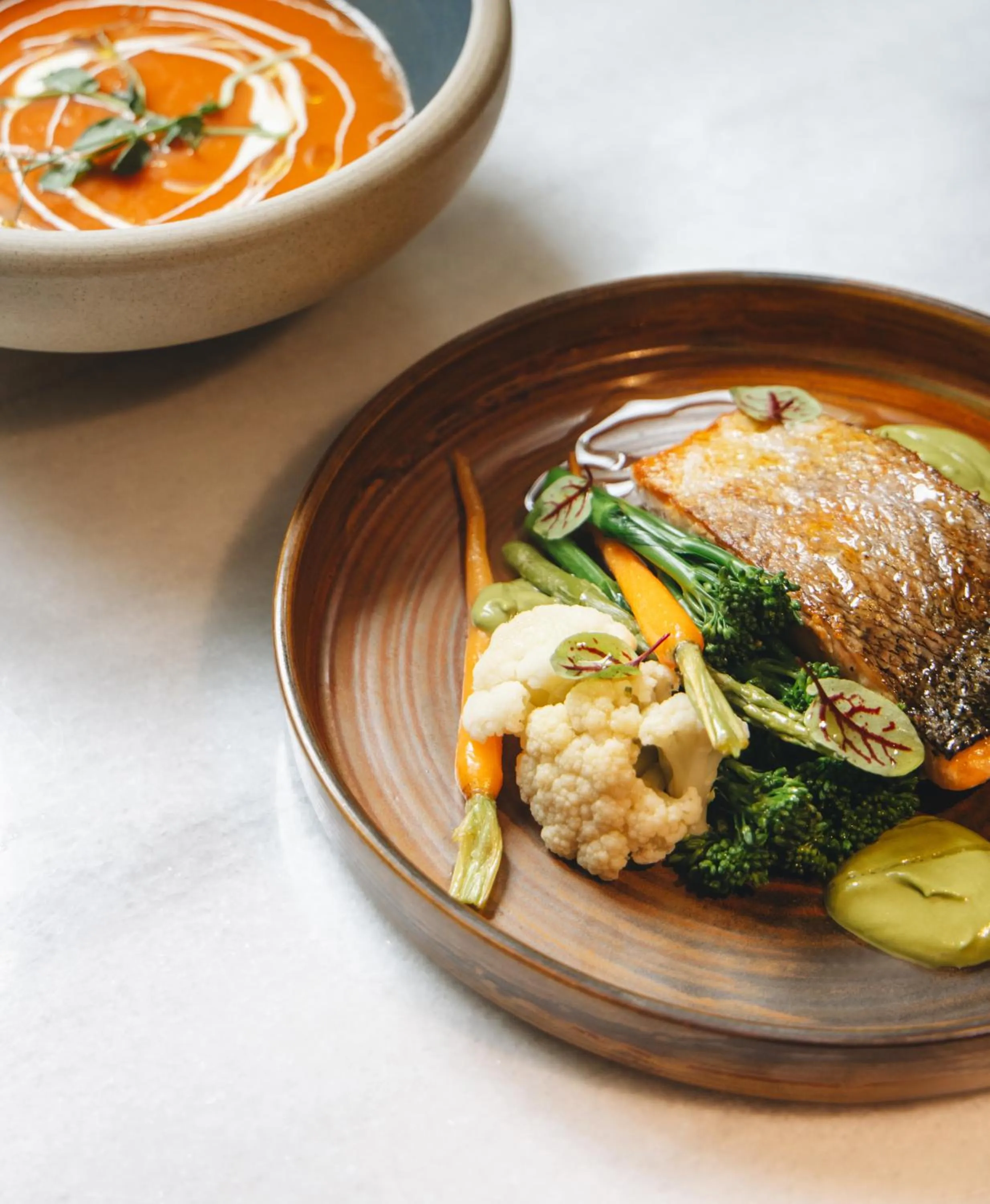 Restaurant/places to eat in Meliá White House Hotel Apartments