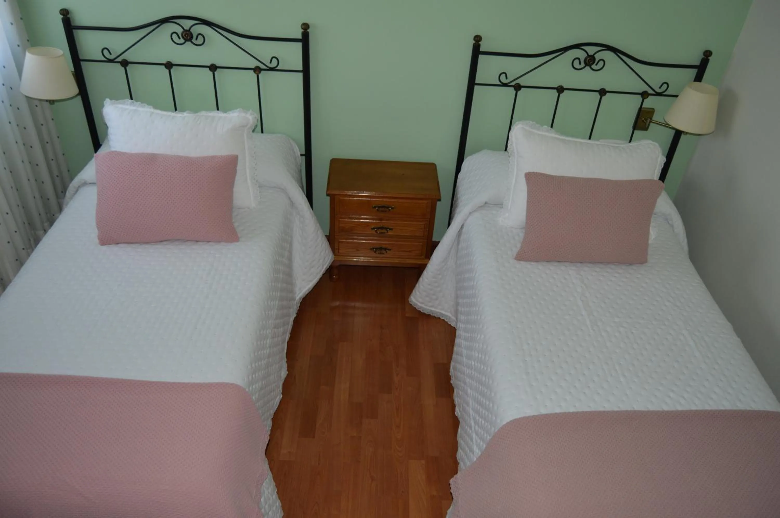 Bedroom, Bed in Hotel Restaurante Val