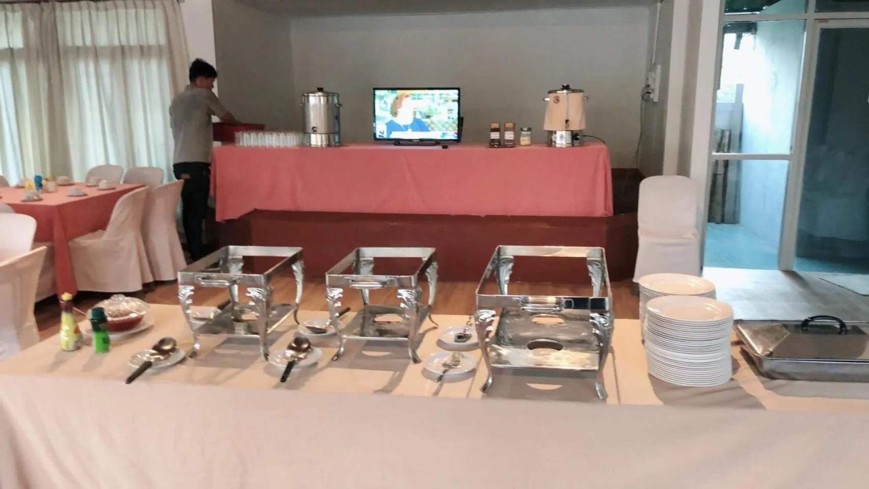 Restaurant/places to eat in Sinkiat Thani Hotel