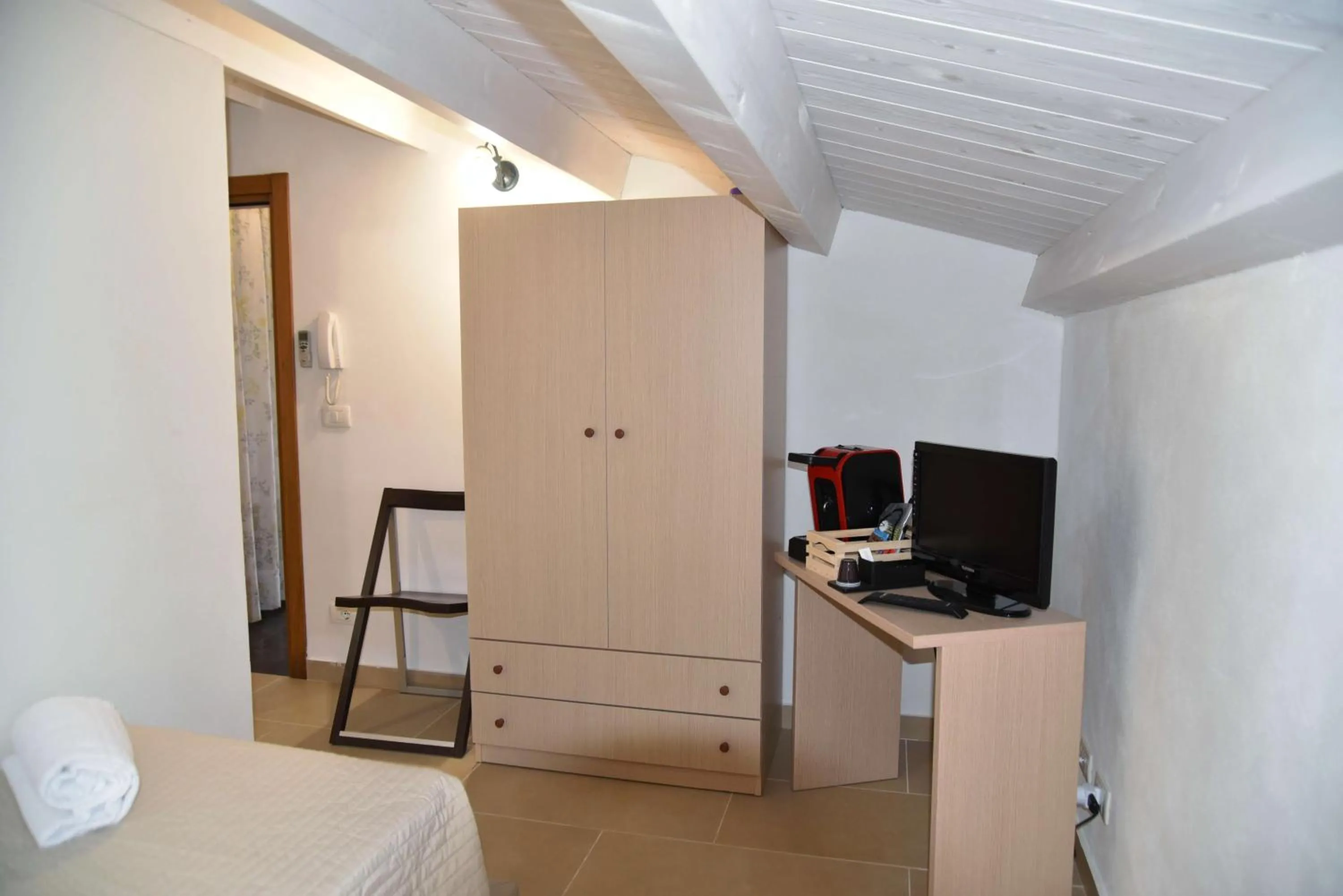 Photo of the whole room in La Corte Di Ibla