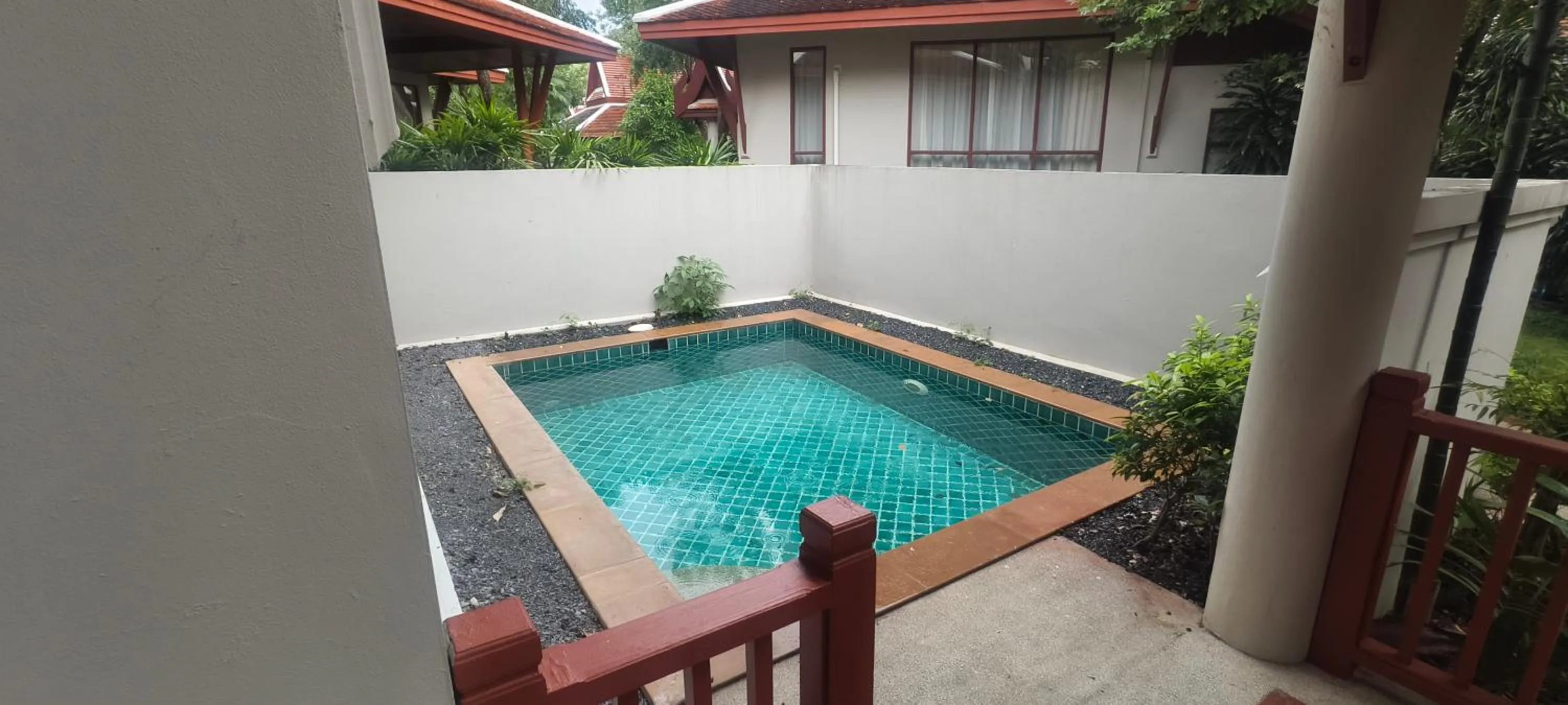 Swimming pool in Samui Buri Beach Resort