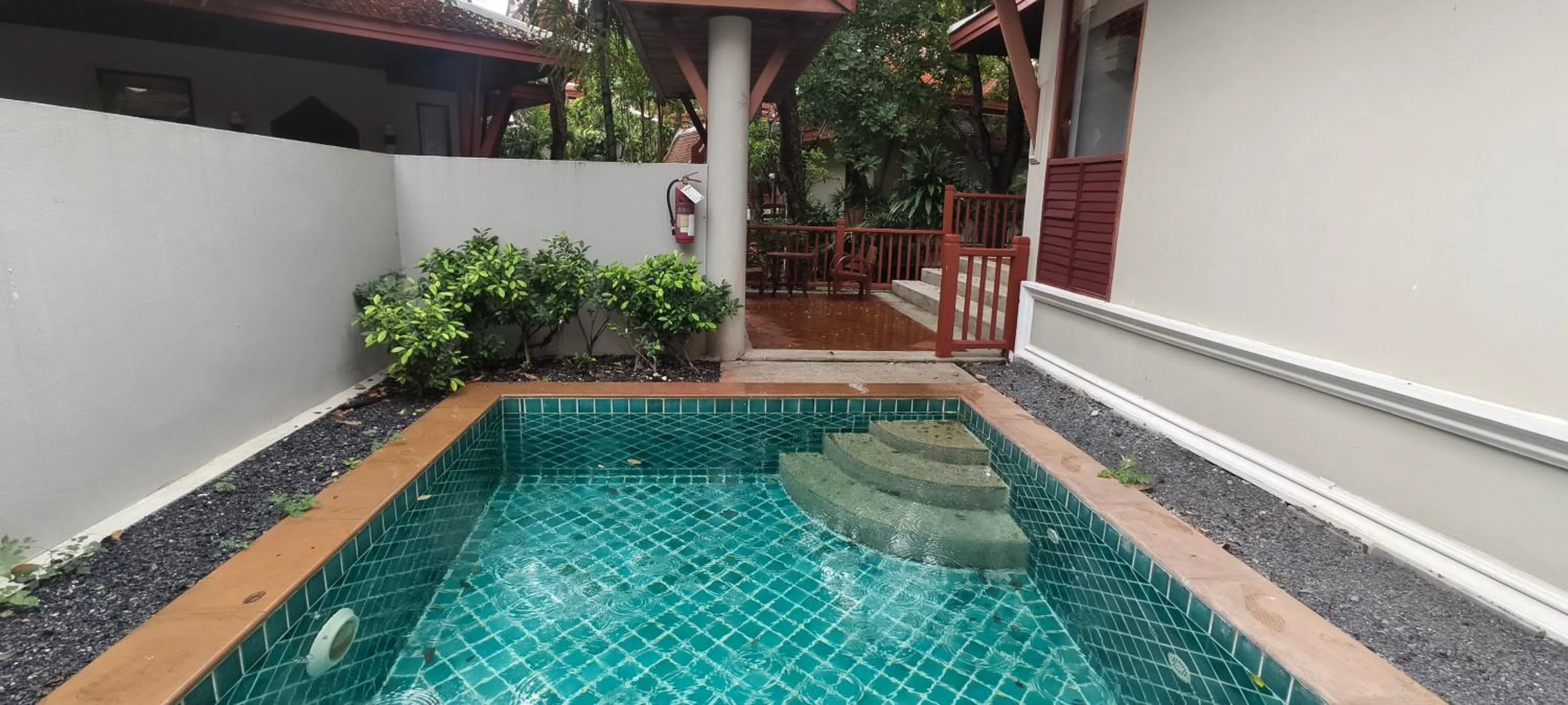 Swimming pool in Samui Buri Beach Resort
