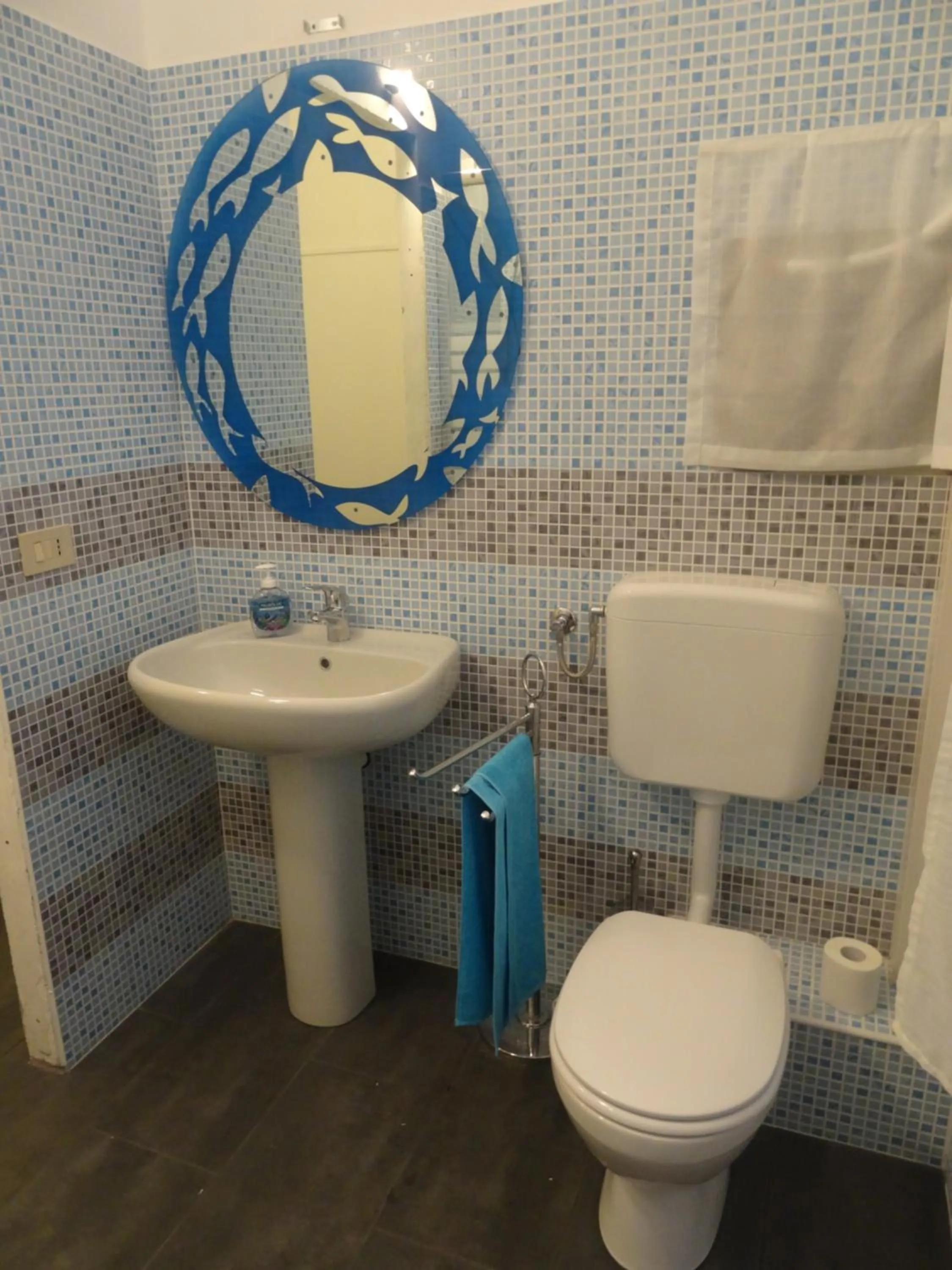 Bathroom in Albergo Locanda Alambra