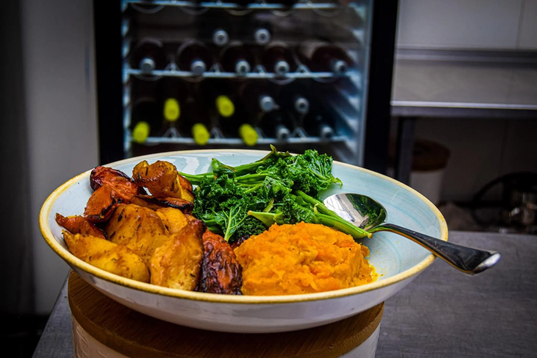 Restaurant/places to eat in Rising Sun Hotel