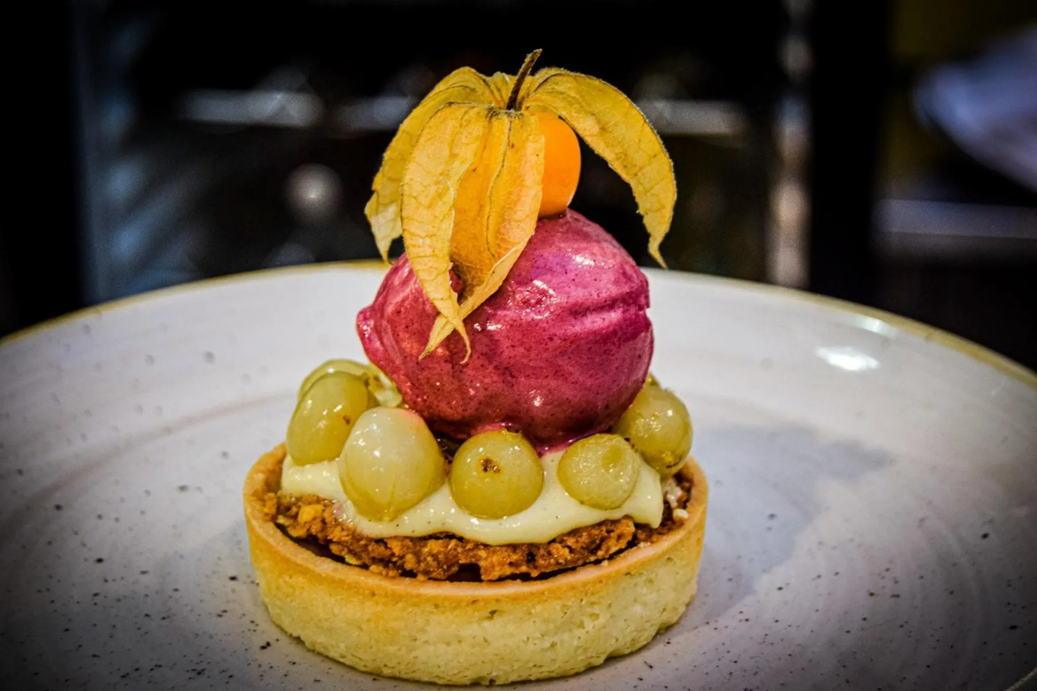 Restaurant/places to eat in Rising Sun Hotel