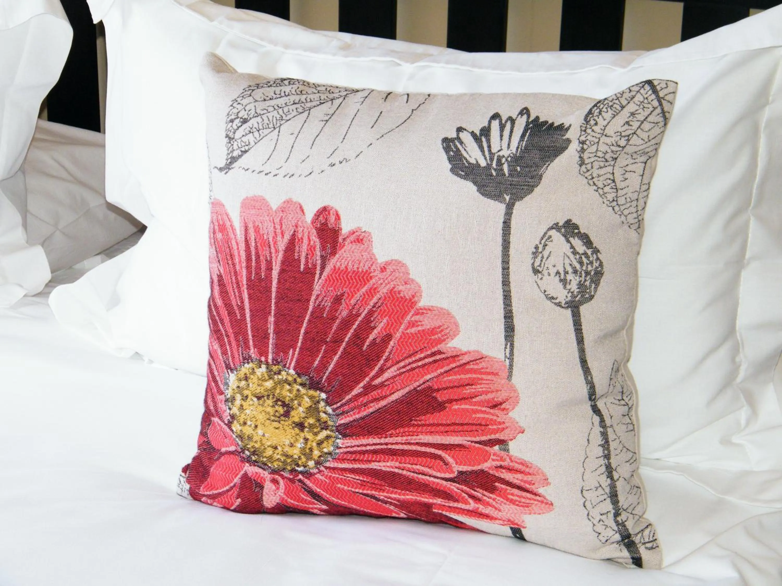 Bed in Absolute Cornwall Bed and Breakfast