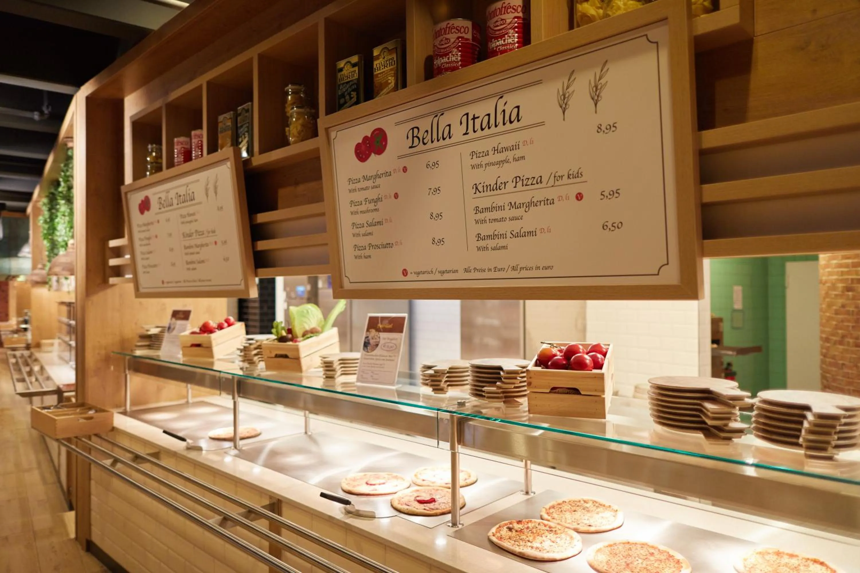 Restaurant/places to eat in Tropical Islands