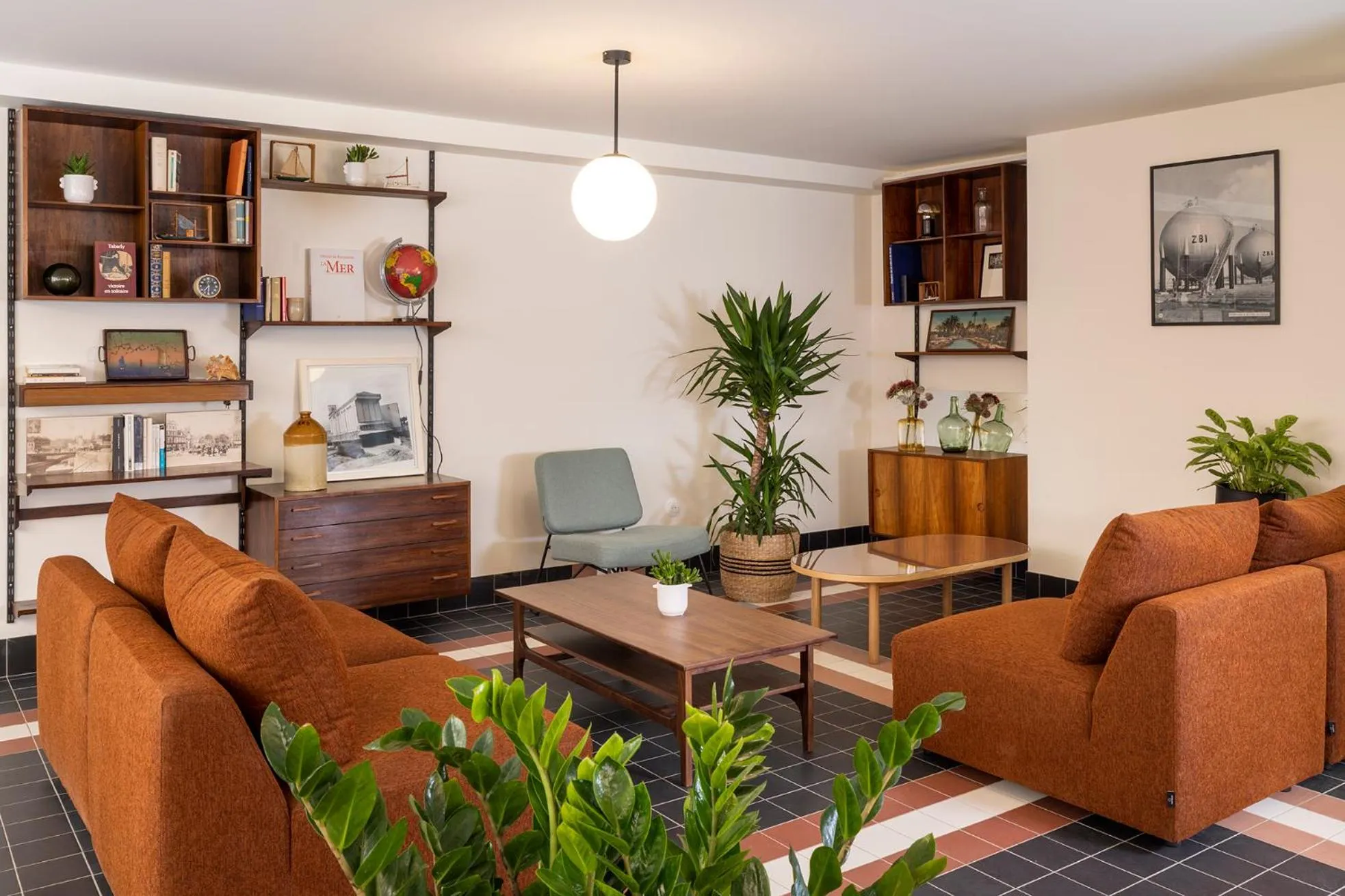 Library in Best Western Plus Hotel Cargo