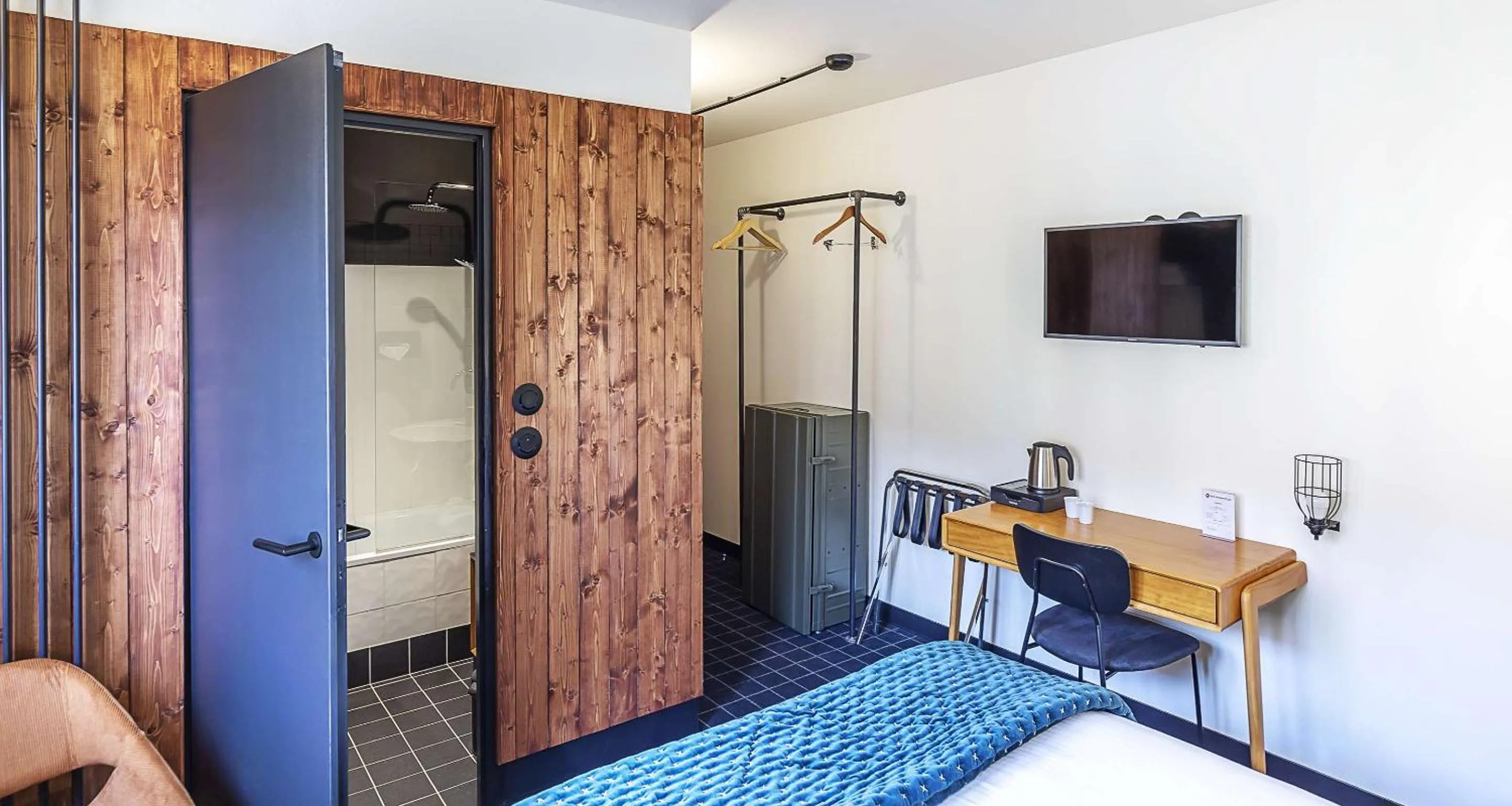 Bedroom in Best Western Plus Hotel Cargo