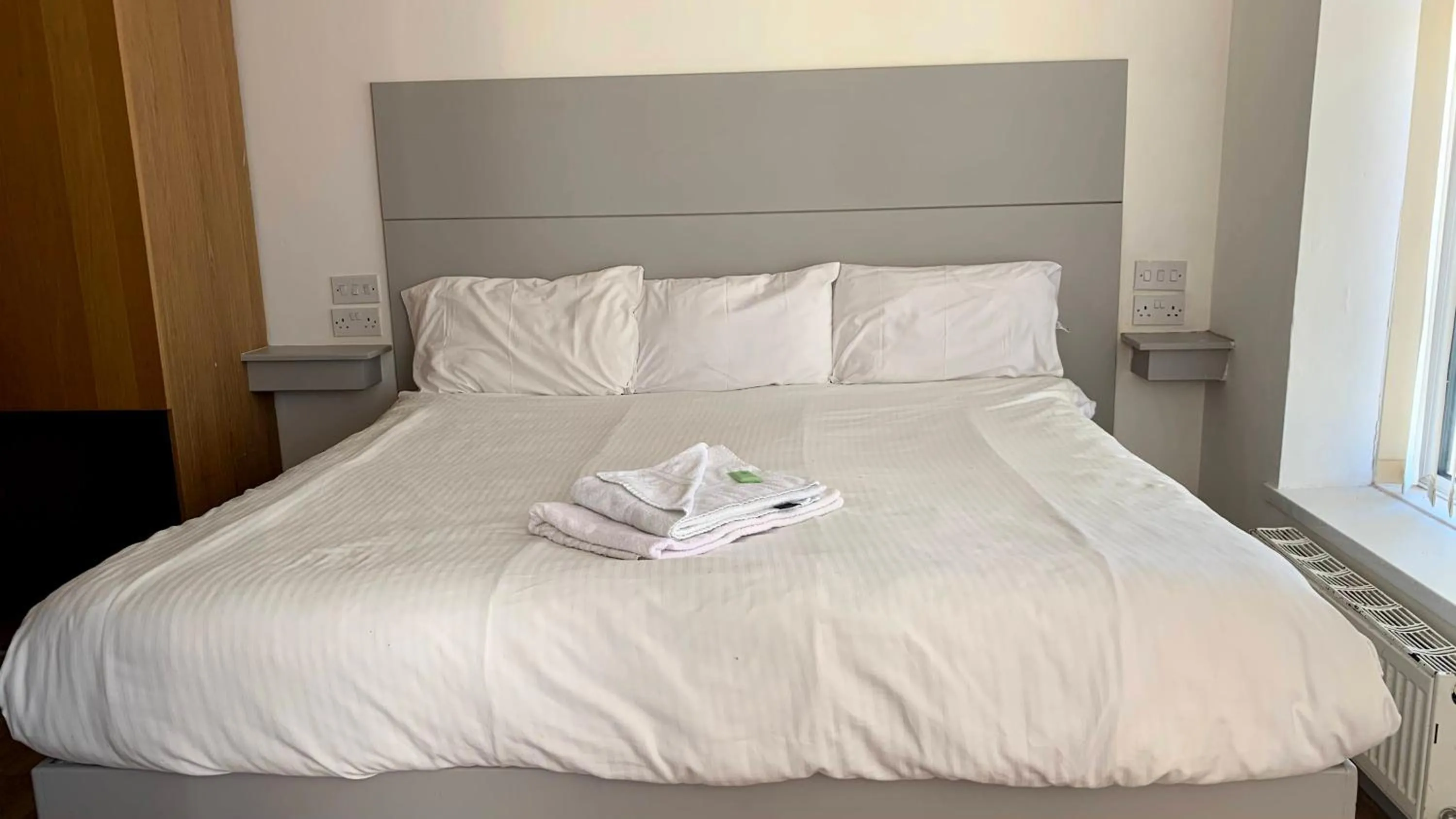 Bed in Skye Oceans Hotel