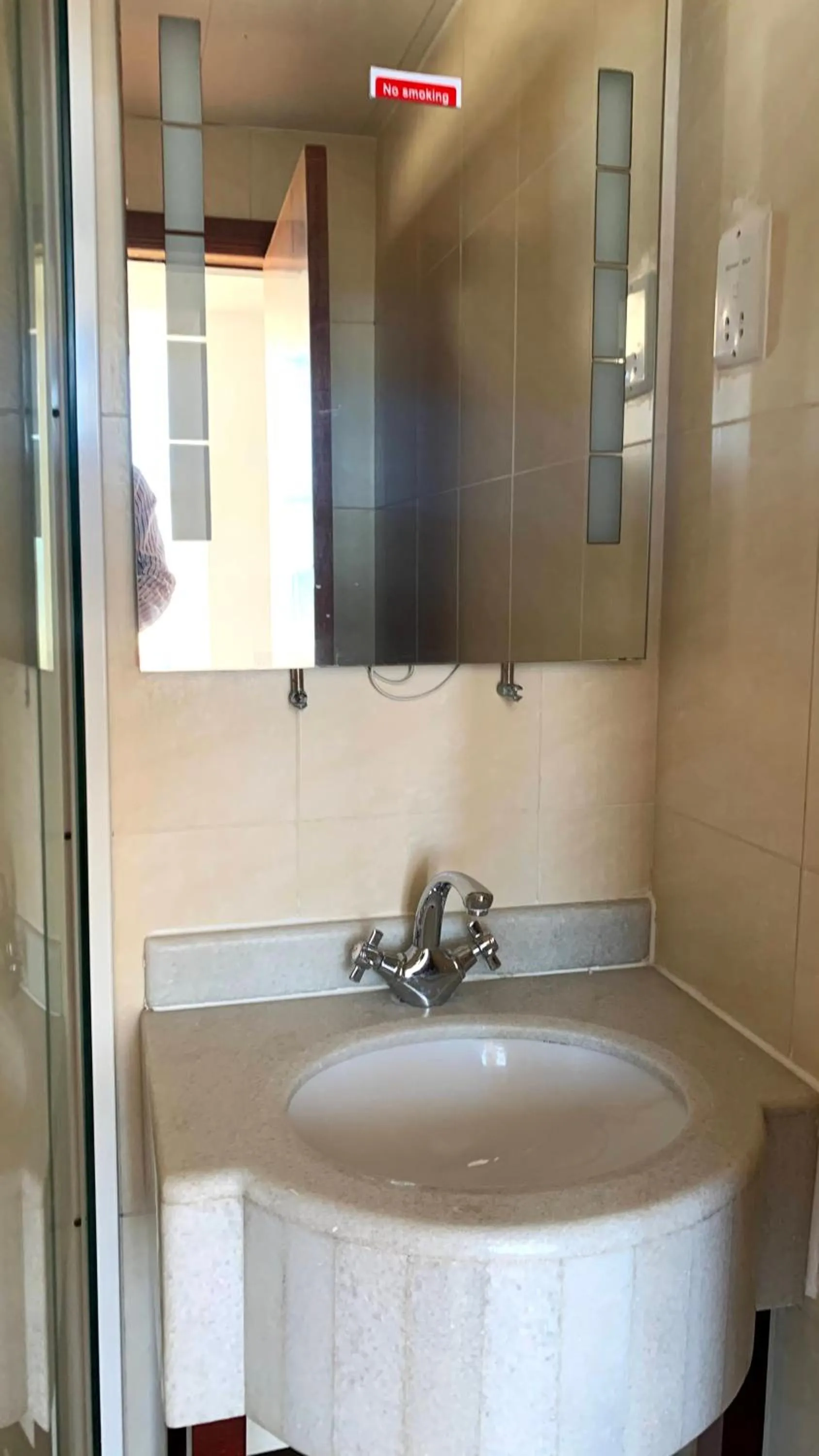 Bathroom in Skye Oceans Hotel