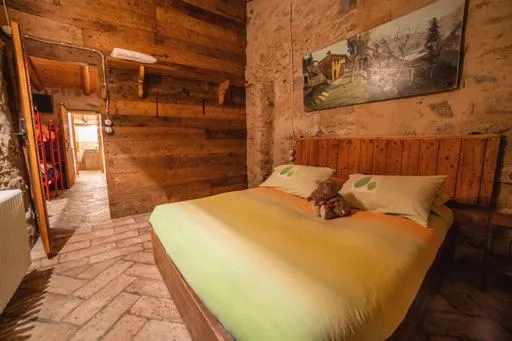 Bed in Chalet Tre Santelle