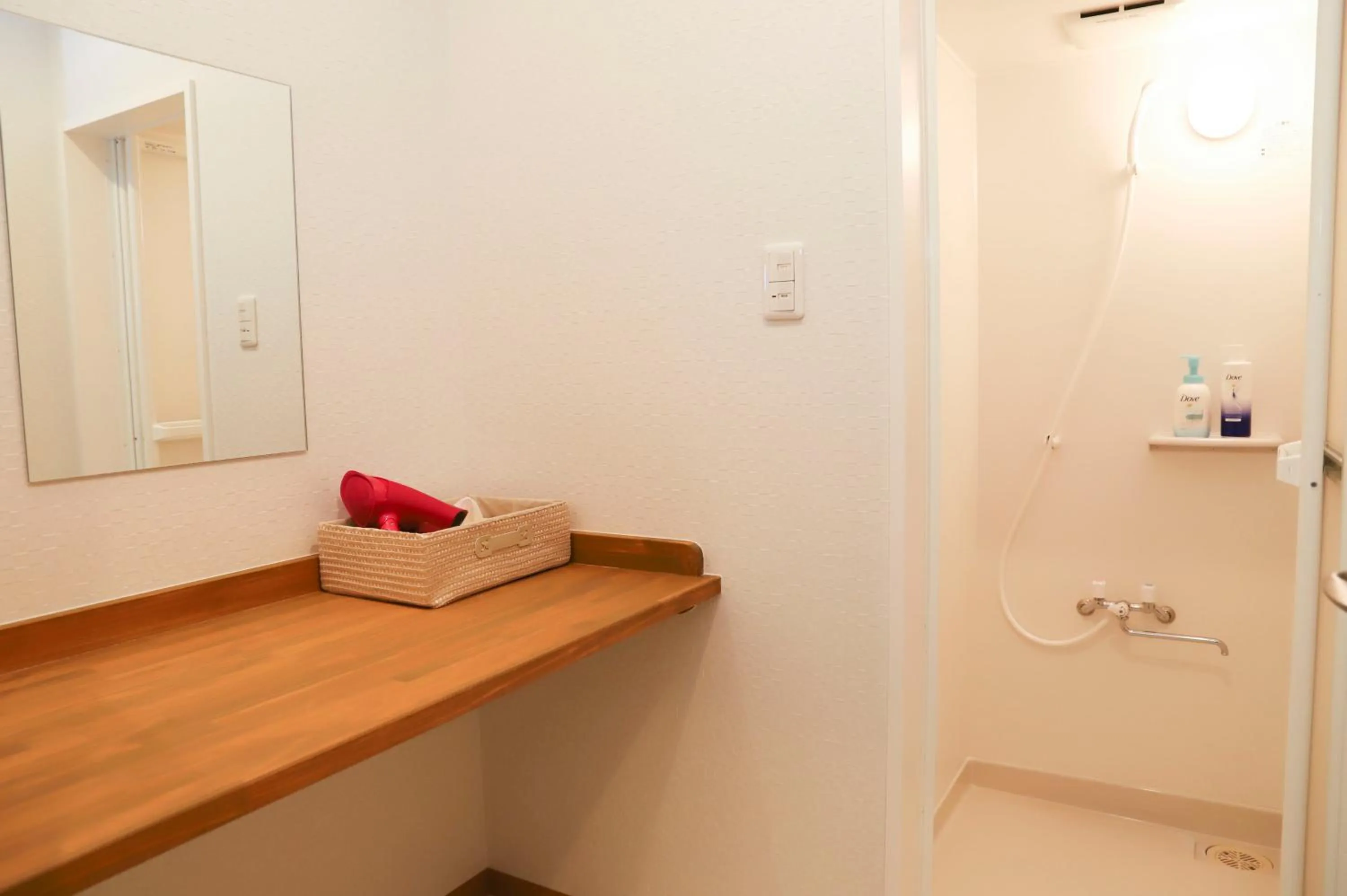 Shower in Guest House En