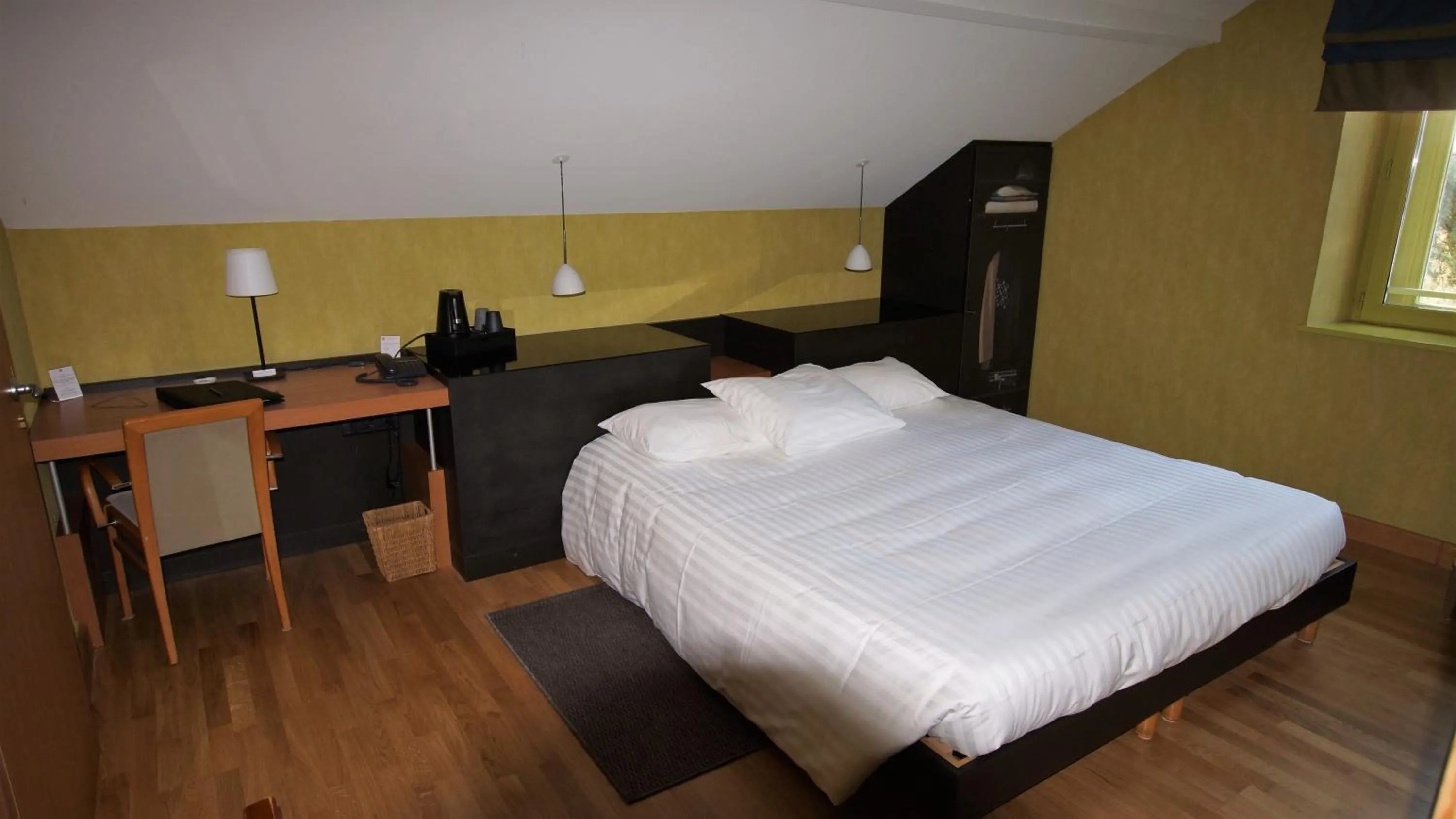 Classic Double or Twin Room - single occupancy in Hôtel de charme L'Orée du Parc