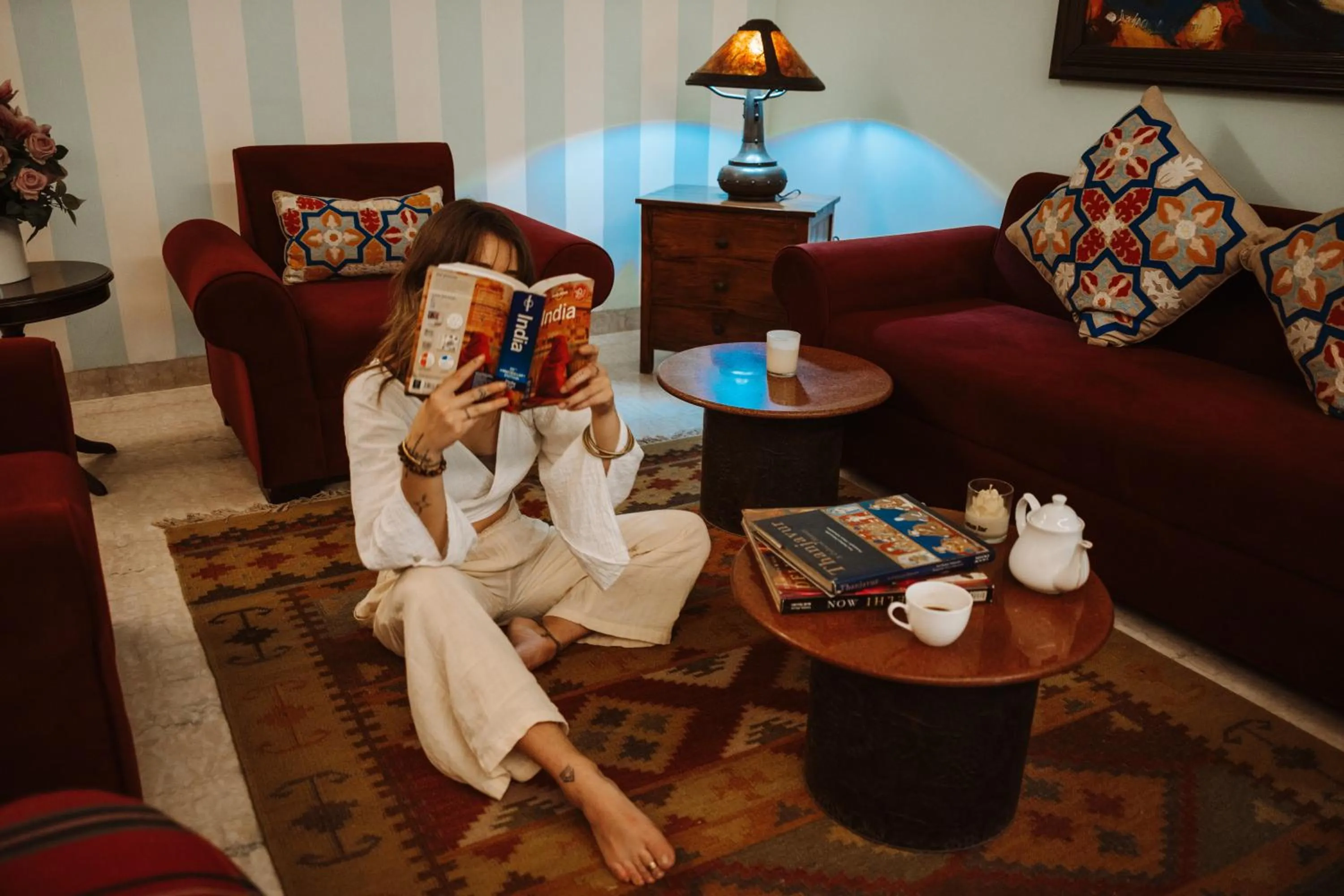 Seating area in Colonel’s Retreat