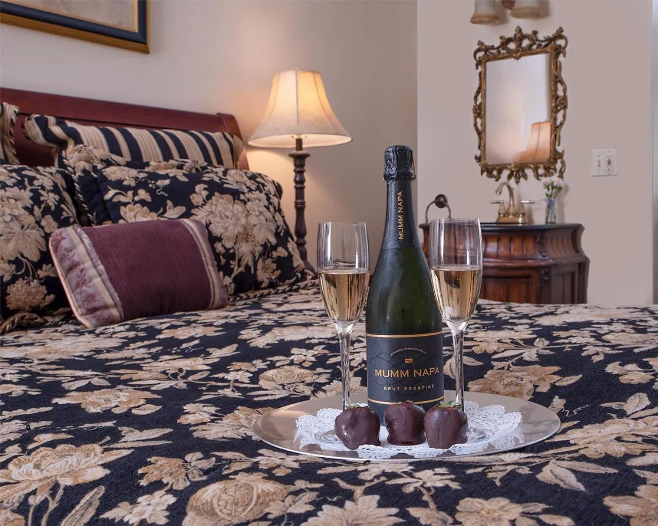 Bed in Inn at Ellis River