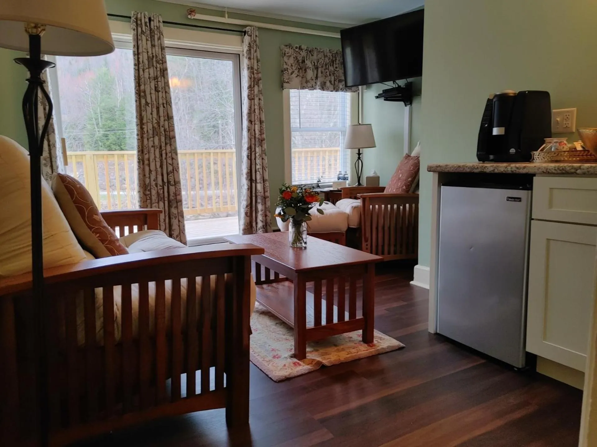 Seating area in Inn at Ellis River