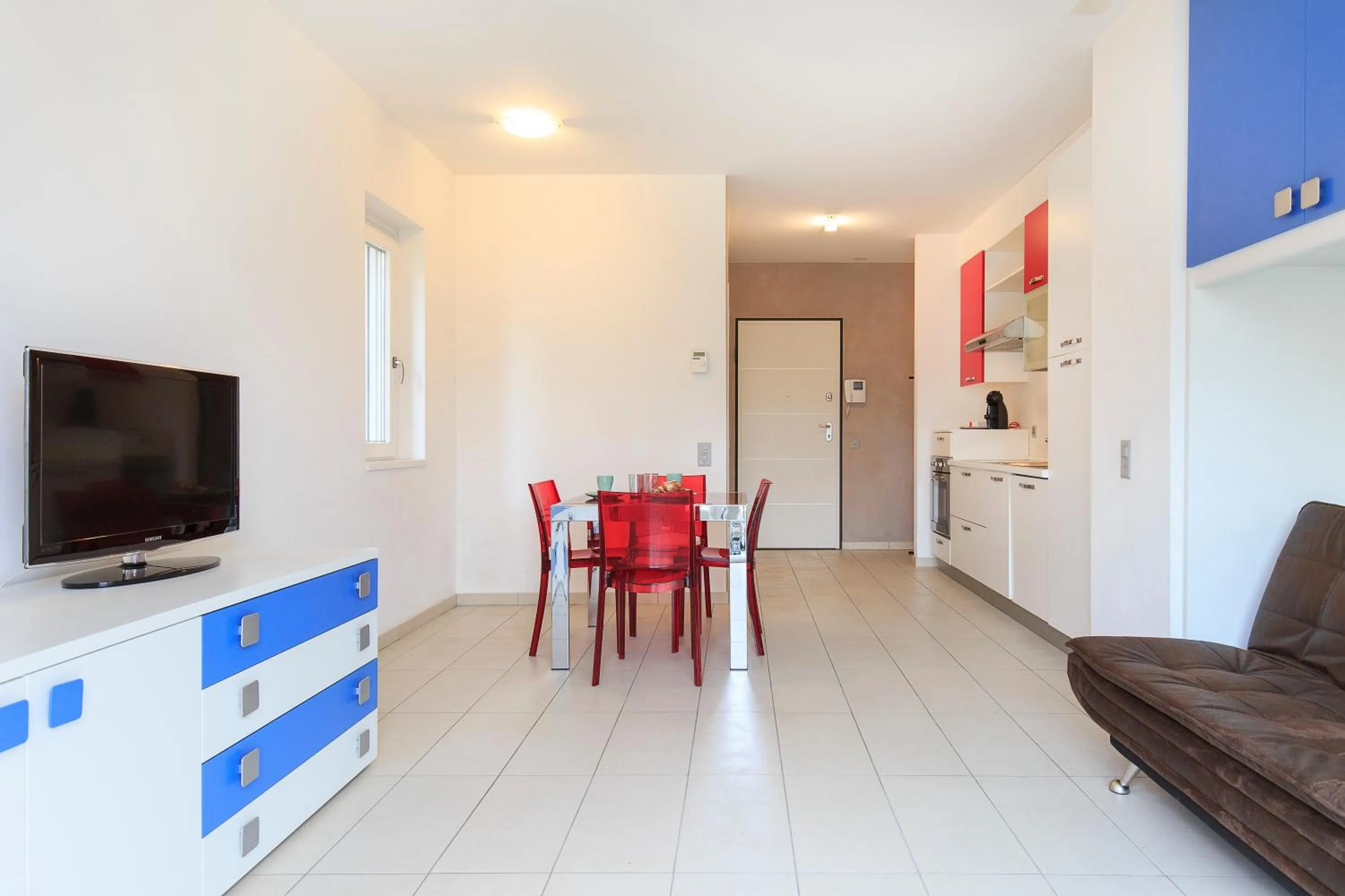 Kitchen or kitchenette in Prestige Apartments by Quokka 360 - spacious flats with terraces