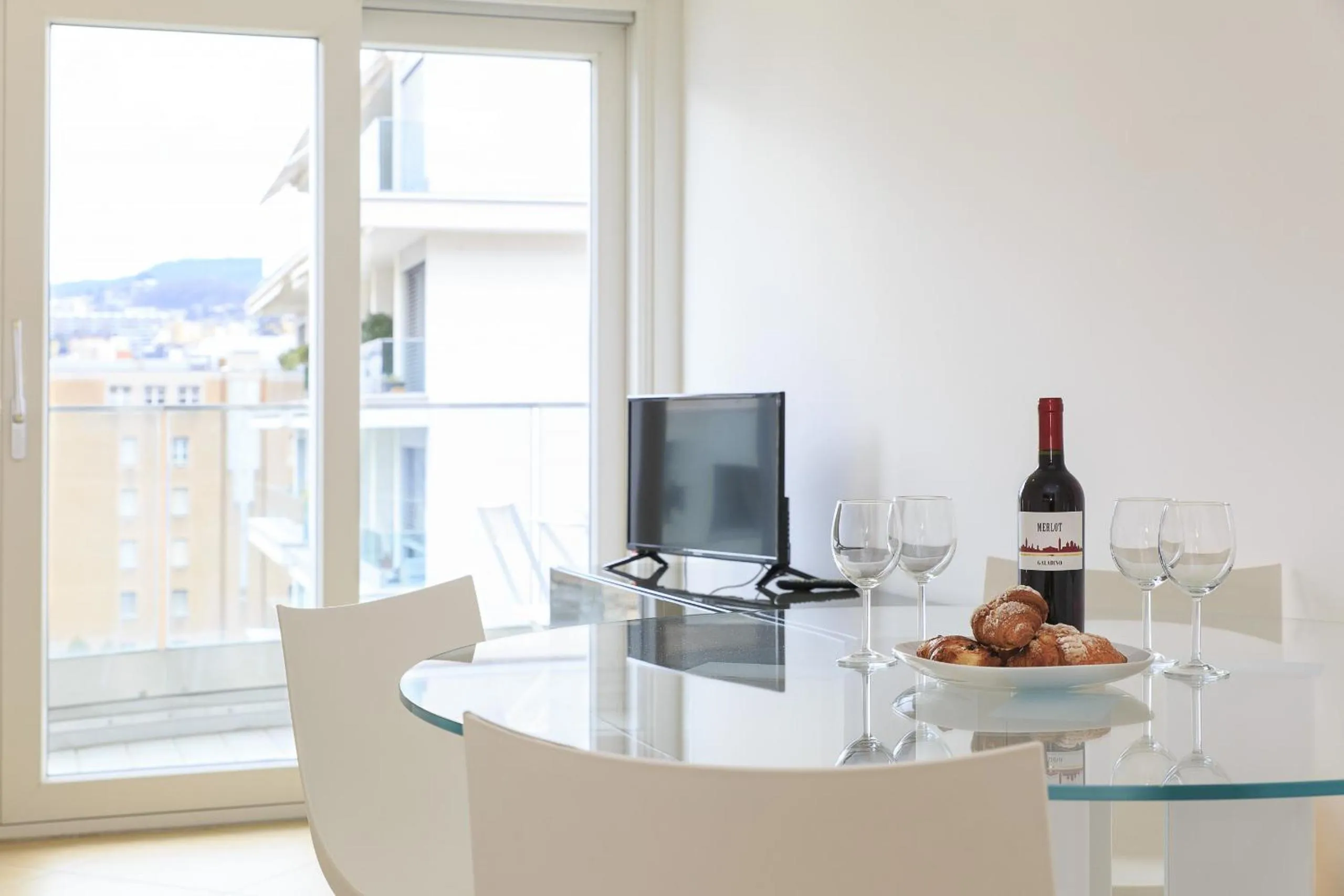 Dining area in Prestige Apartments by Quokka 360 - spacious flats with terraces