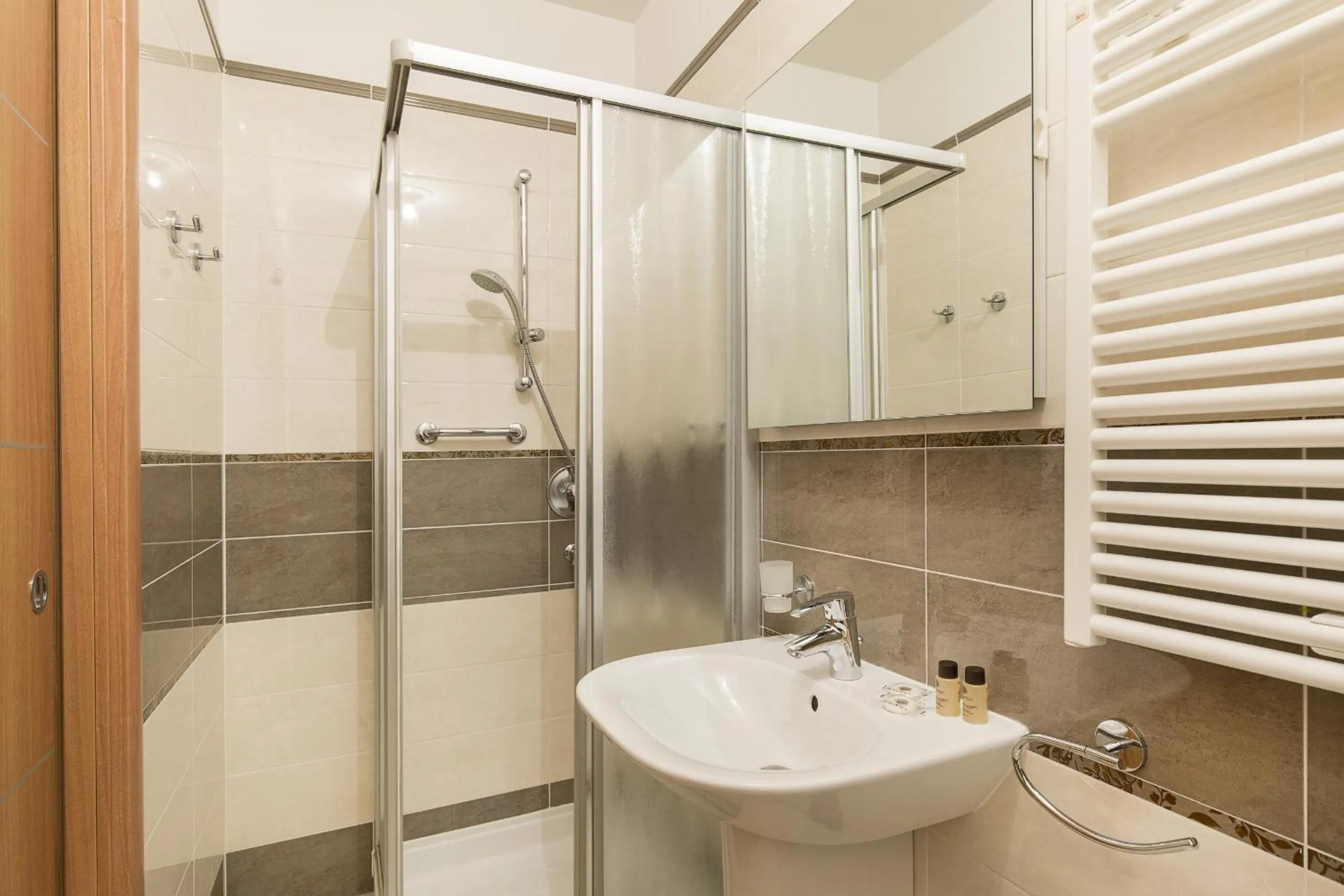 Bathroom in Prestige Apartments by Quokka 360 - spacious flats with terraces