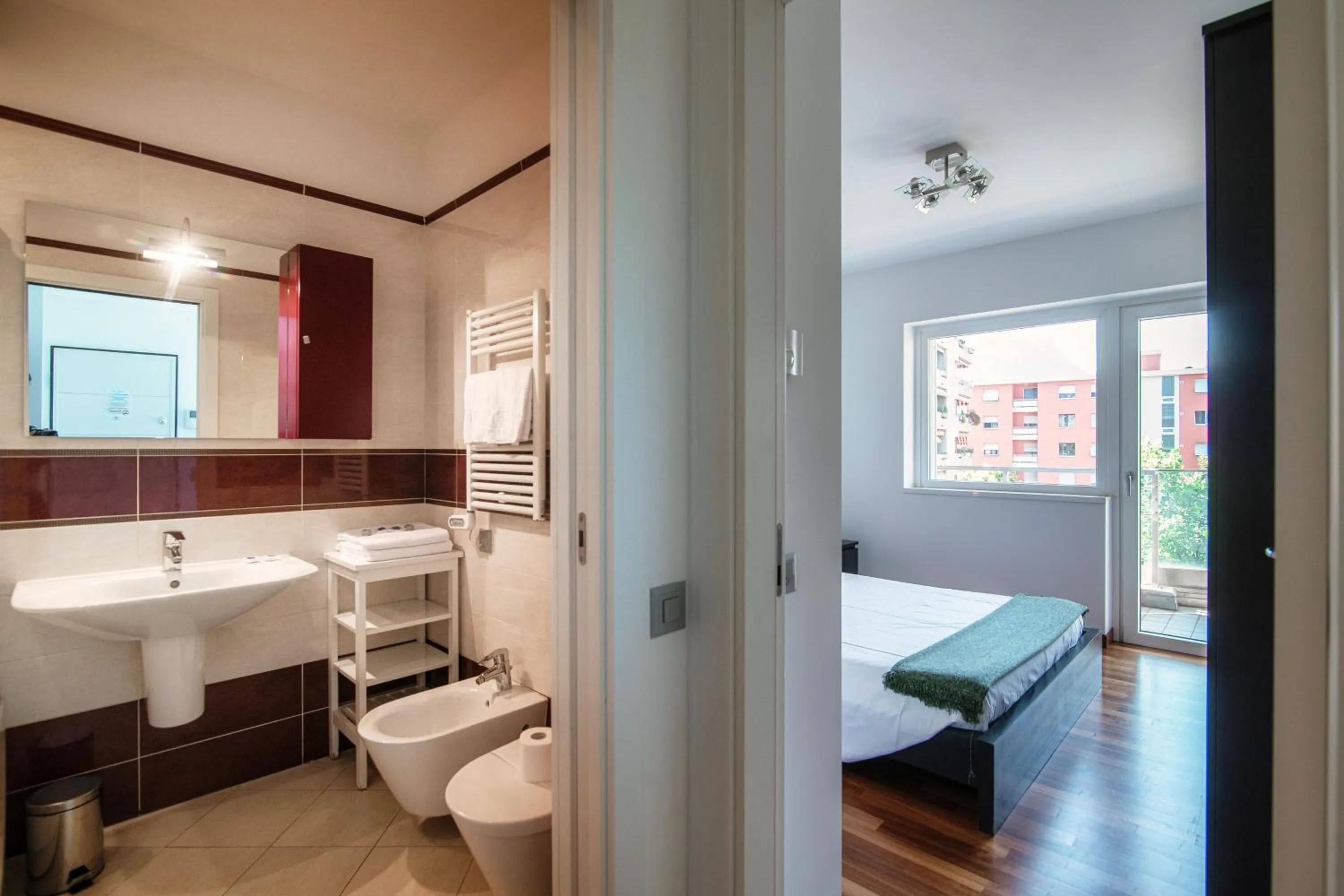 Bathroom in Prestige Apartments by Quokka 360 - spacious flats with terraces