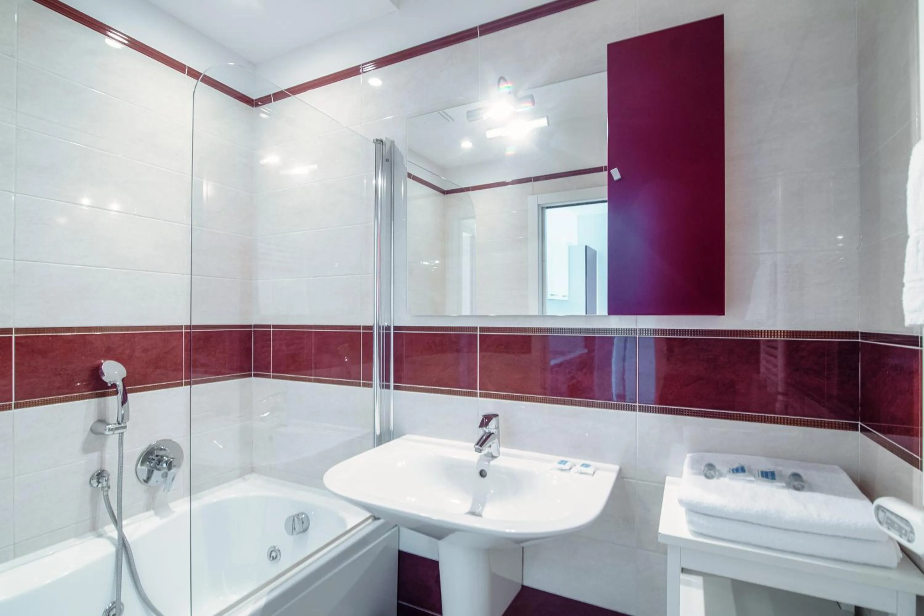 Bathroom in Prestige Apartments by Quokka 360 - spacious flats with terraces