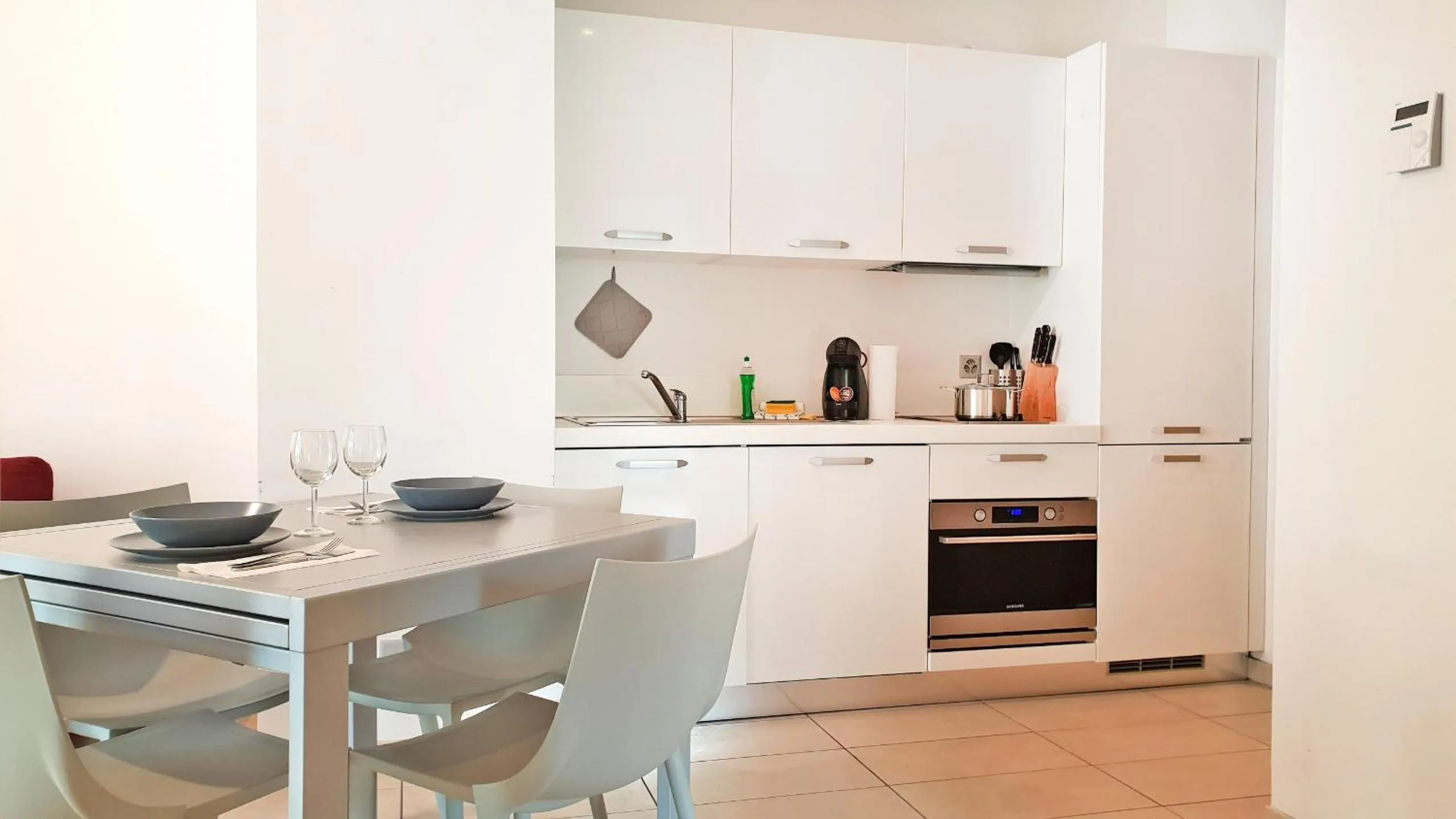 Kitchen or kitchenette in Prestige Apartments by Quokka 360 - spacious flats with terraces