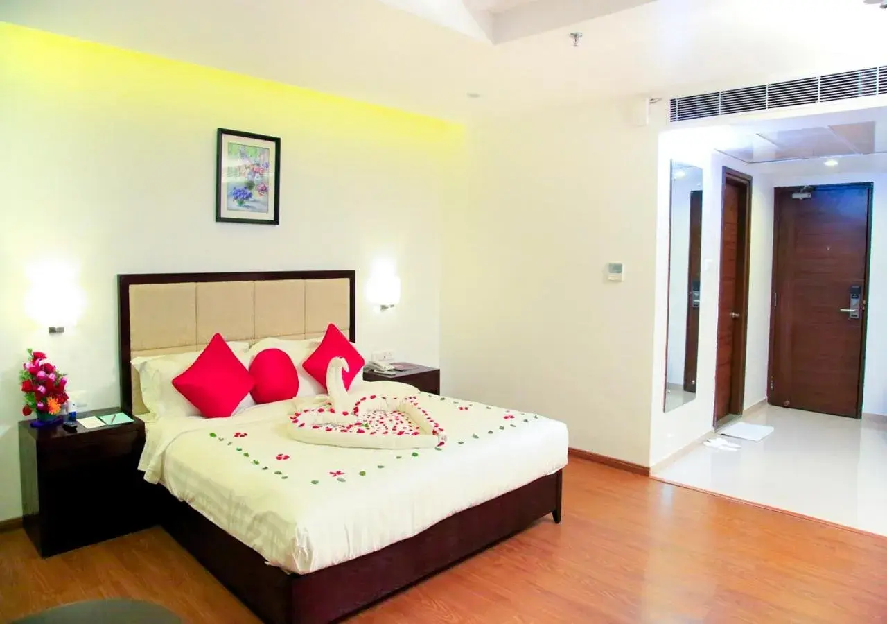 Deluxe Room - single occupancy in Triguna Clarks Inn Kurnool Deluxe Room - single occupancy in Triguna Clarks Inn Kurnool