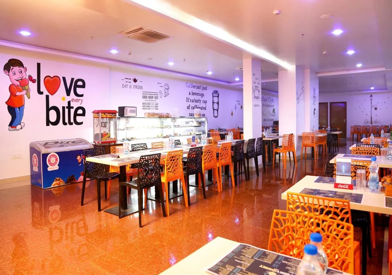 Restaurant/places to eat in Triguna Clarks Inn Kurnool