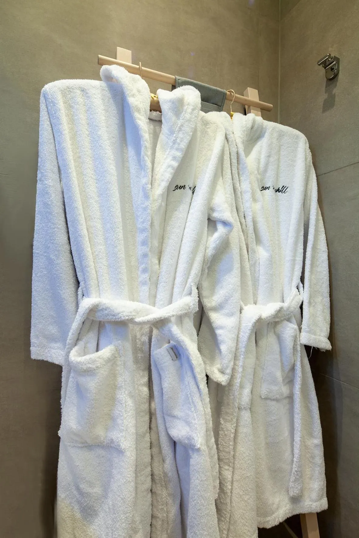 Bathroom in Sun 'n Chill, Boutique Apartments & Beach Villa